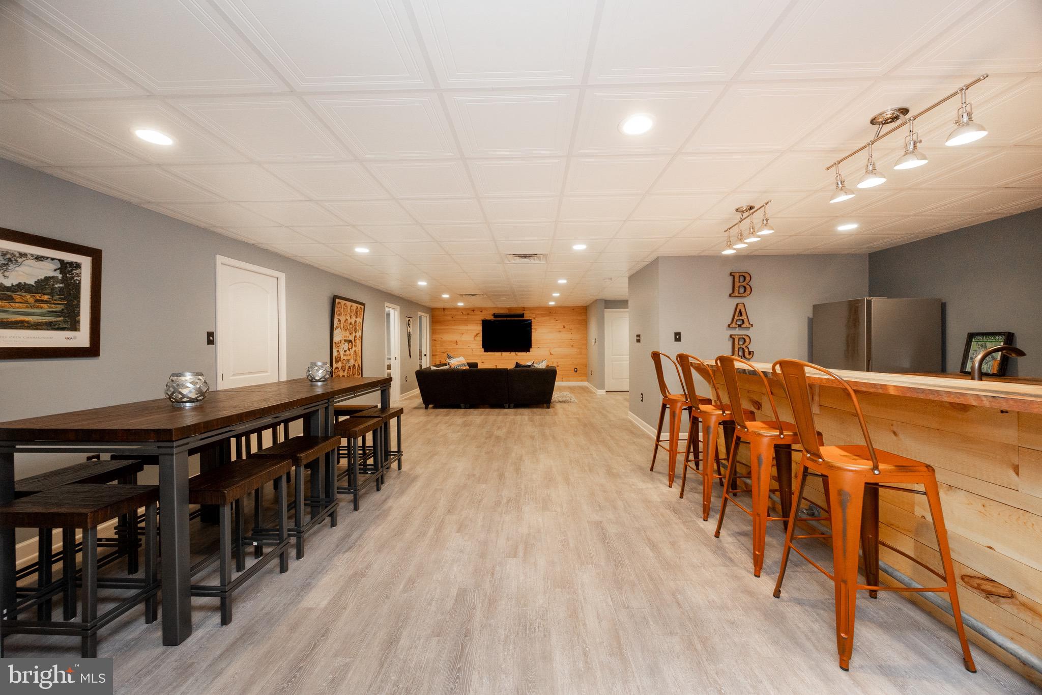 HIDDEN MEADOWS - Residential