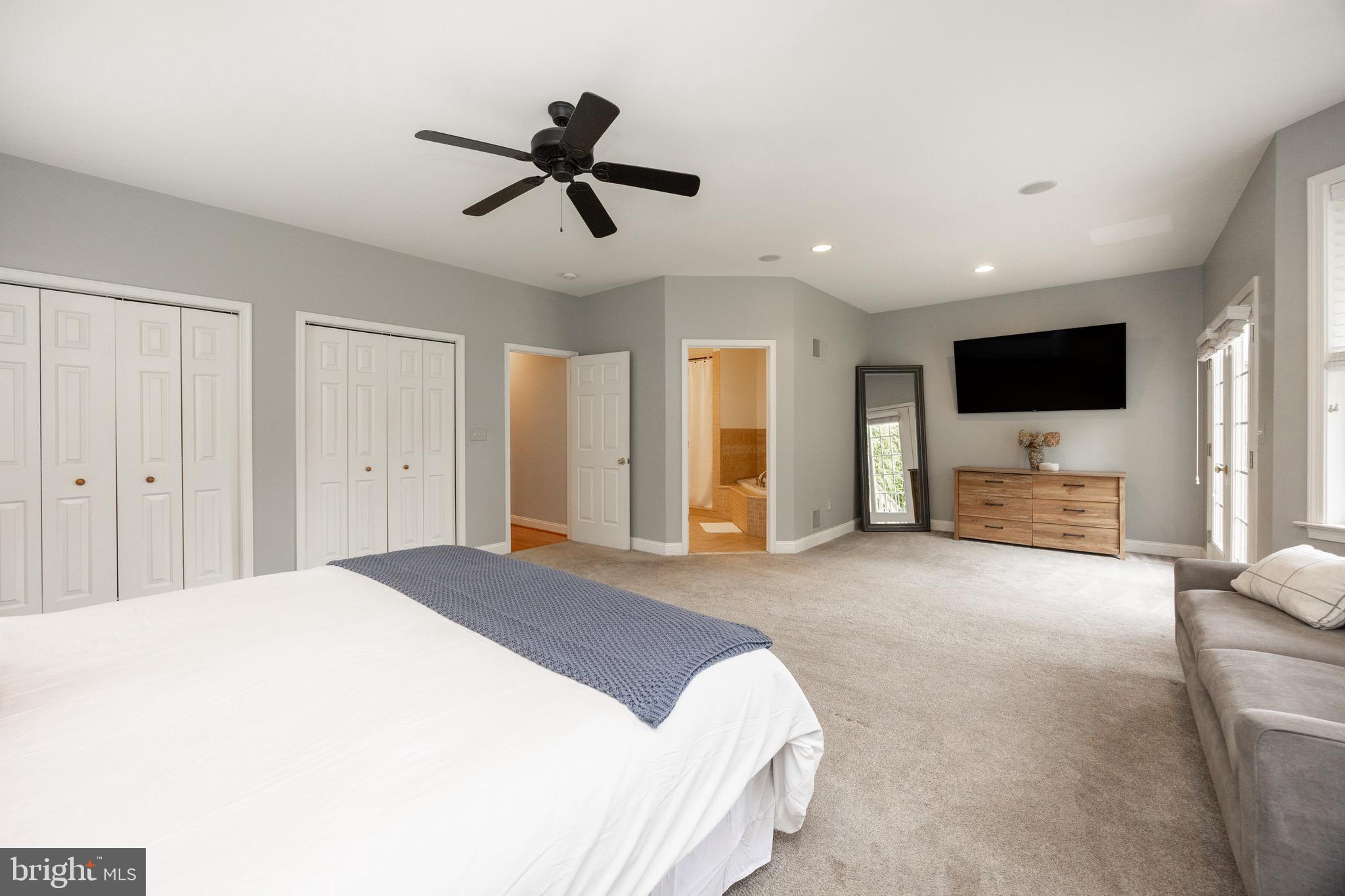 HIDDEN MEADOWS - Residential