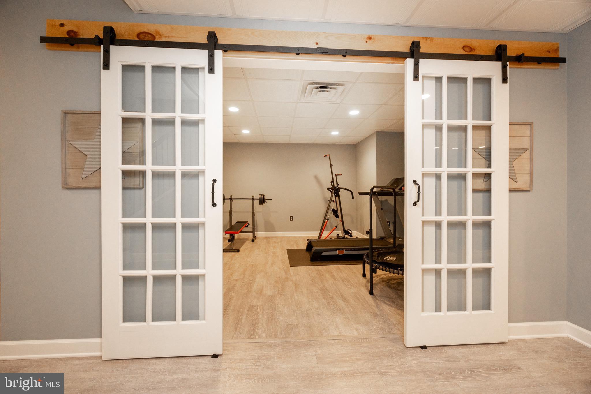 HIDDEN MEADOWS - Residential