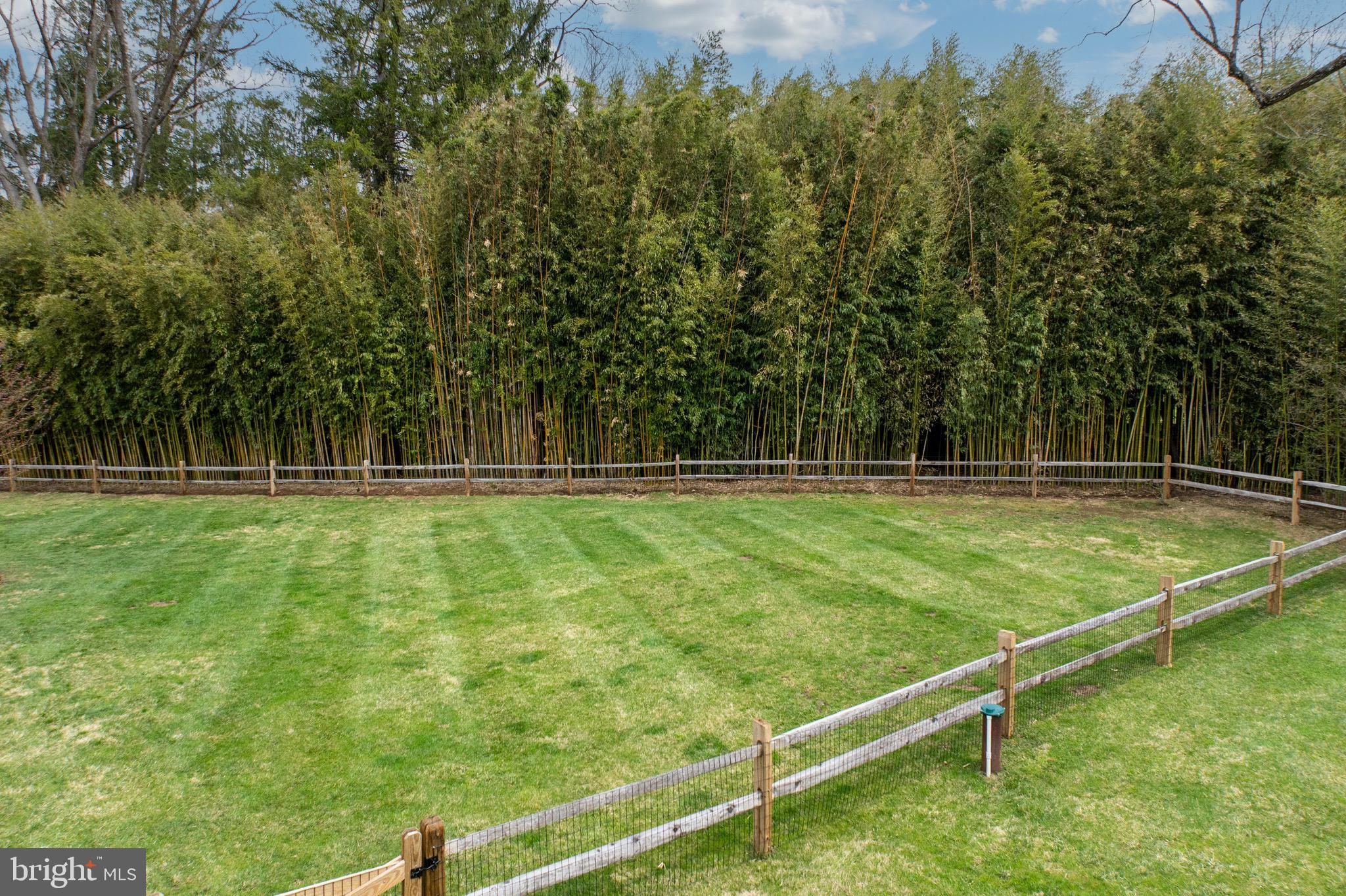 HIDDEN MEADOWS - Residential