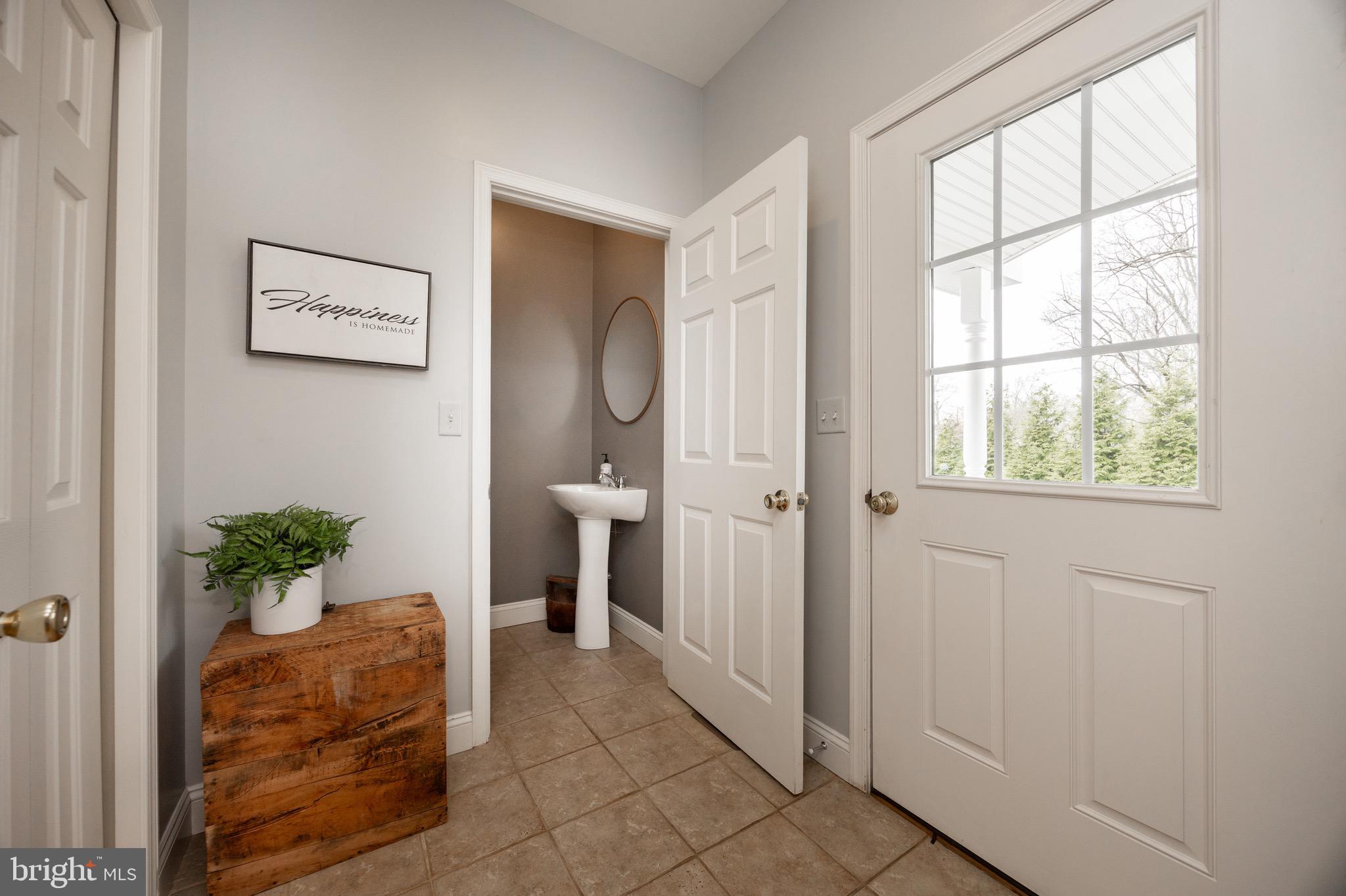 HIDDEN MEADOWS - Residential