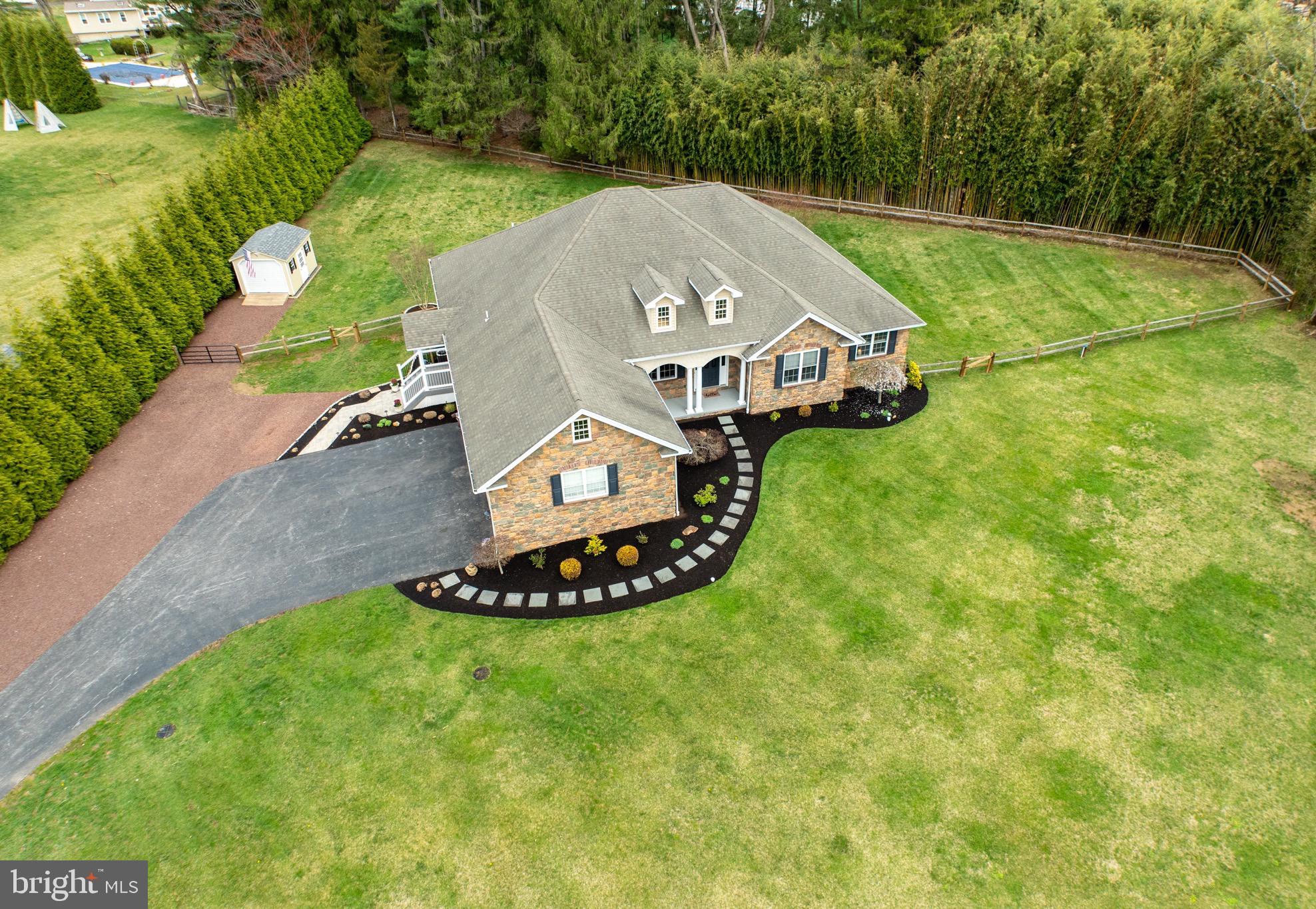 HIDDEN MEADOWS - Residential