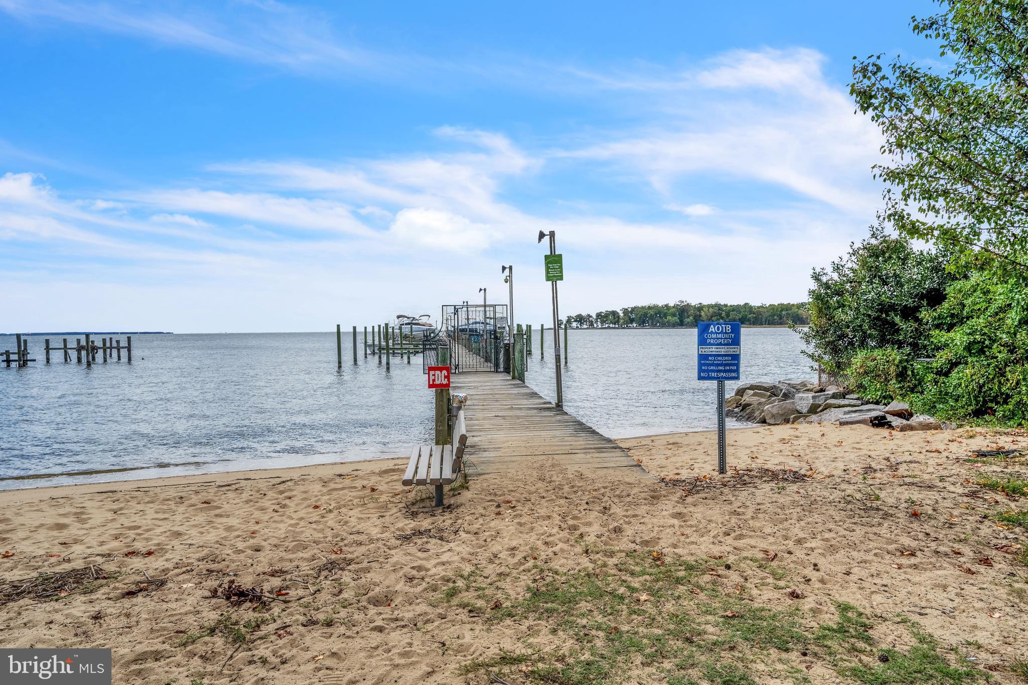 ARUNDEL ON THE BAY - Residential