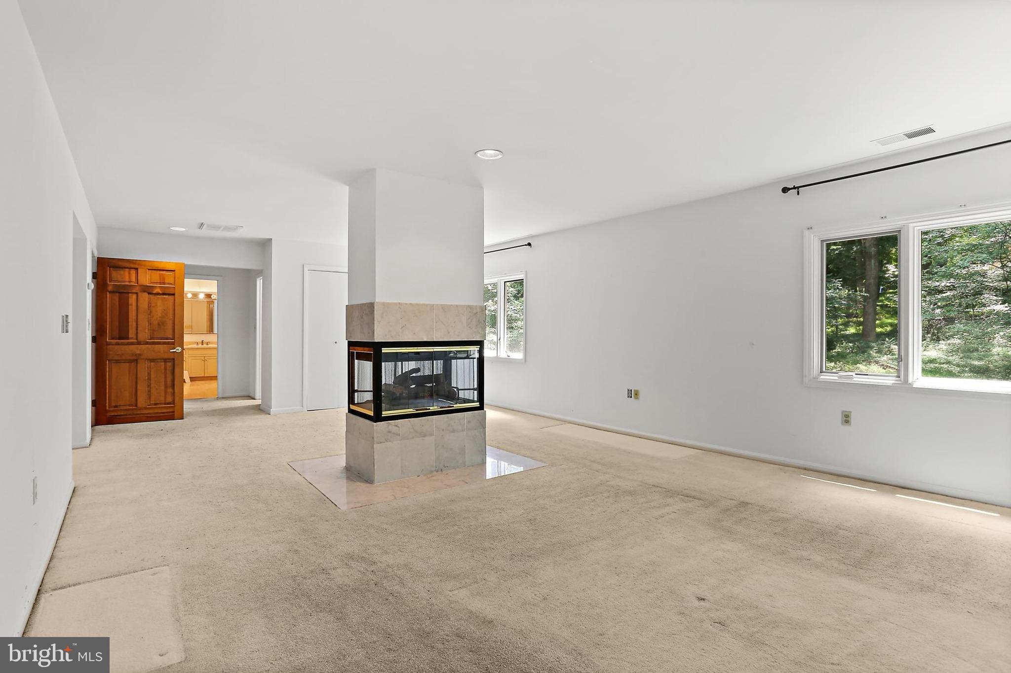 TRIADELPHIA WOODS - Residential