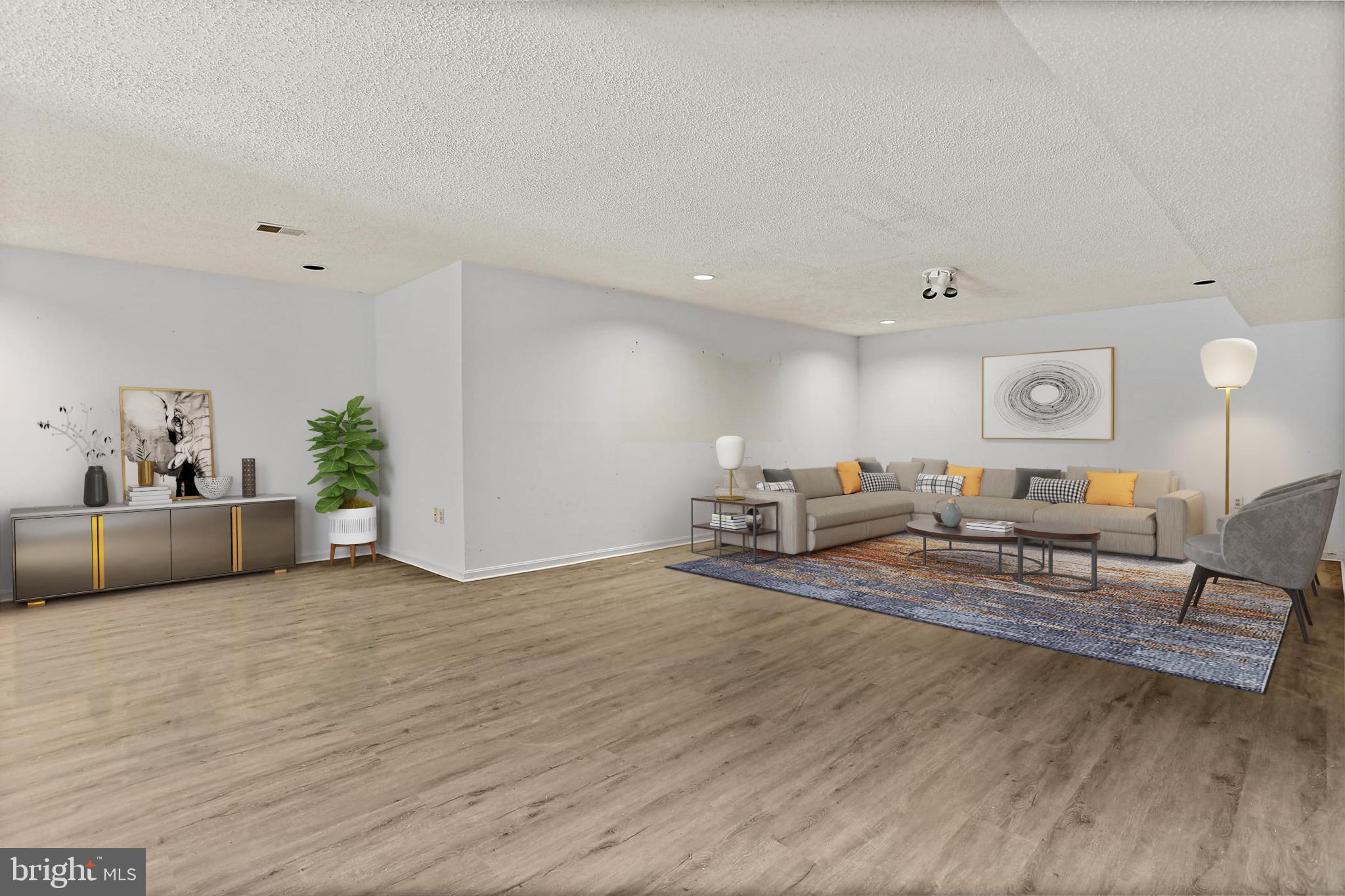 TRIADELPHIA WOODS - Residential