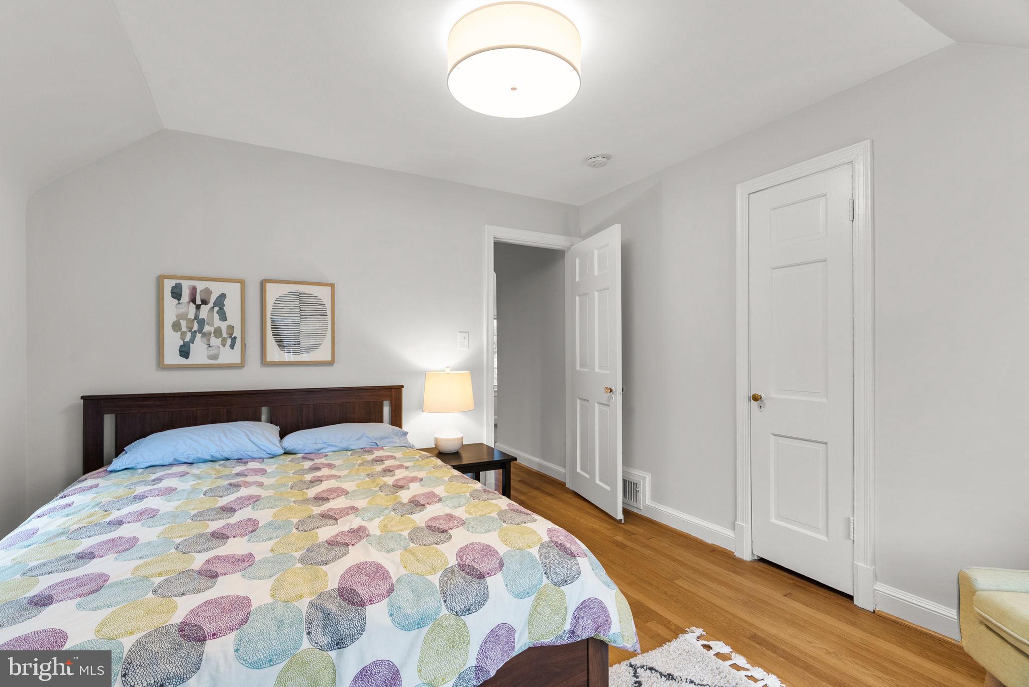 SILVER SPRING - Residential