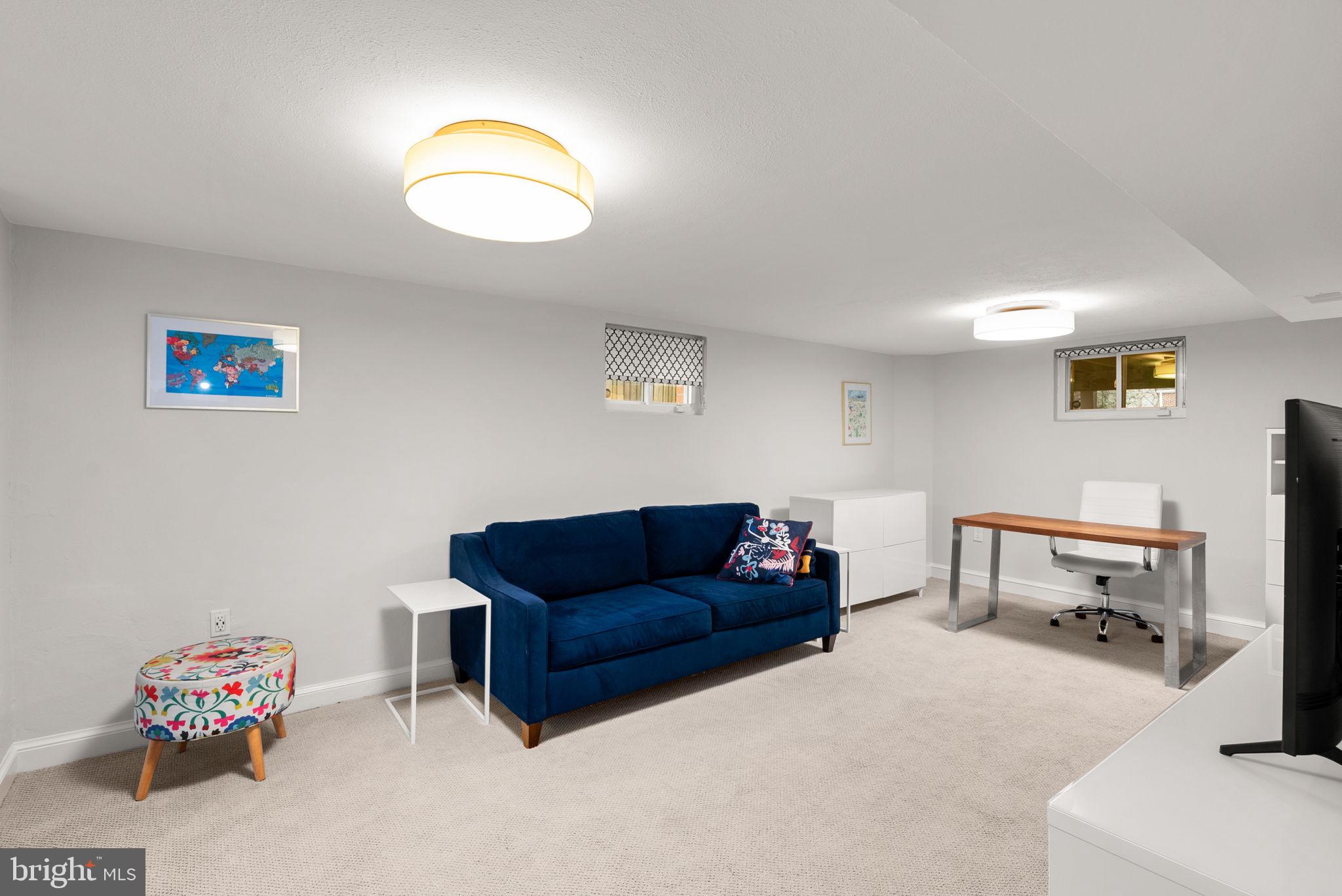 SILVER SPRING - Residential