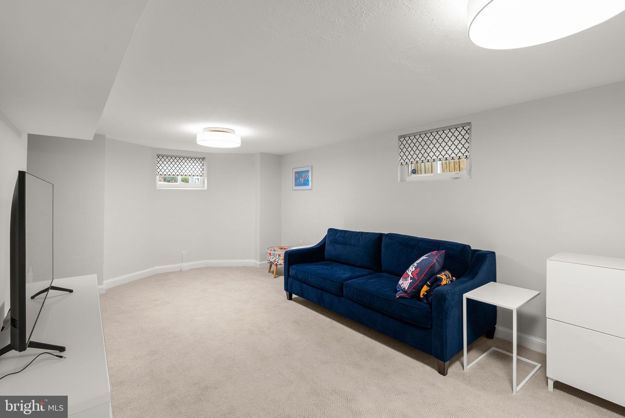 SILVER SPRING - Residential