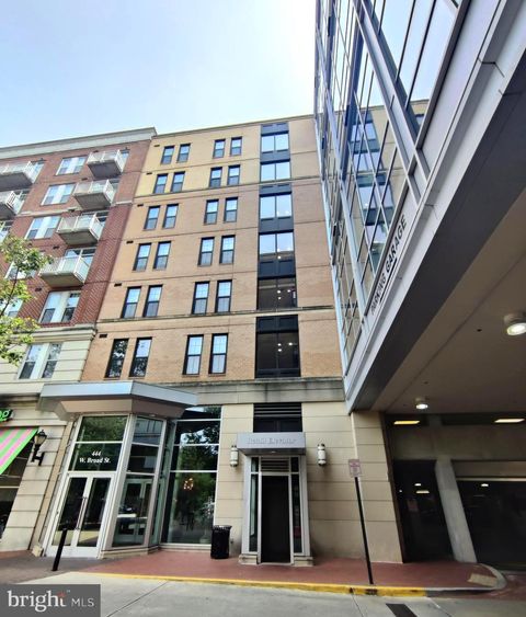 444 W BROAD STREET 401 FALLS CHURCH VA 22046