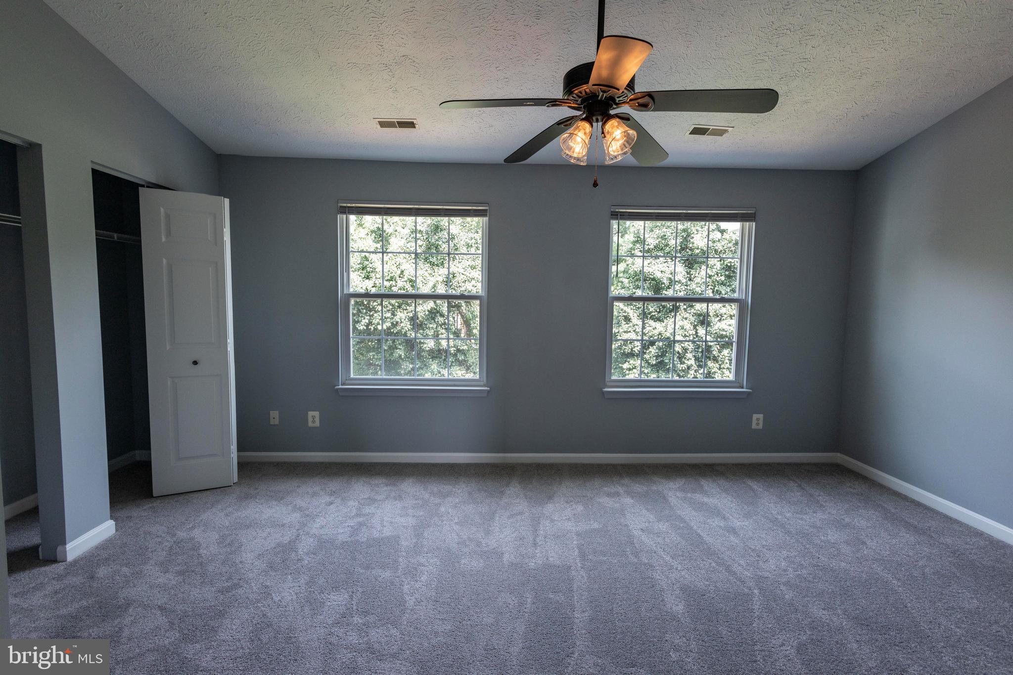 CONSTANT FRIENDSHIP - Residential Lease