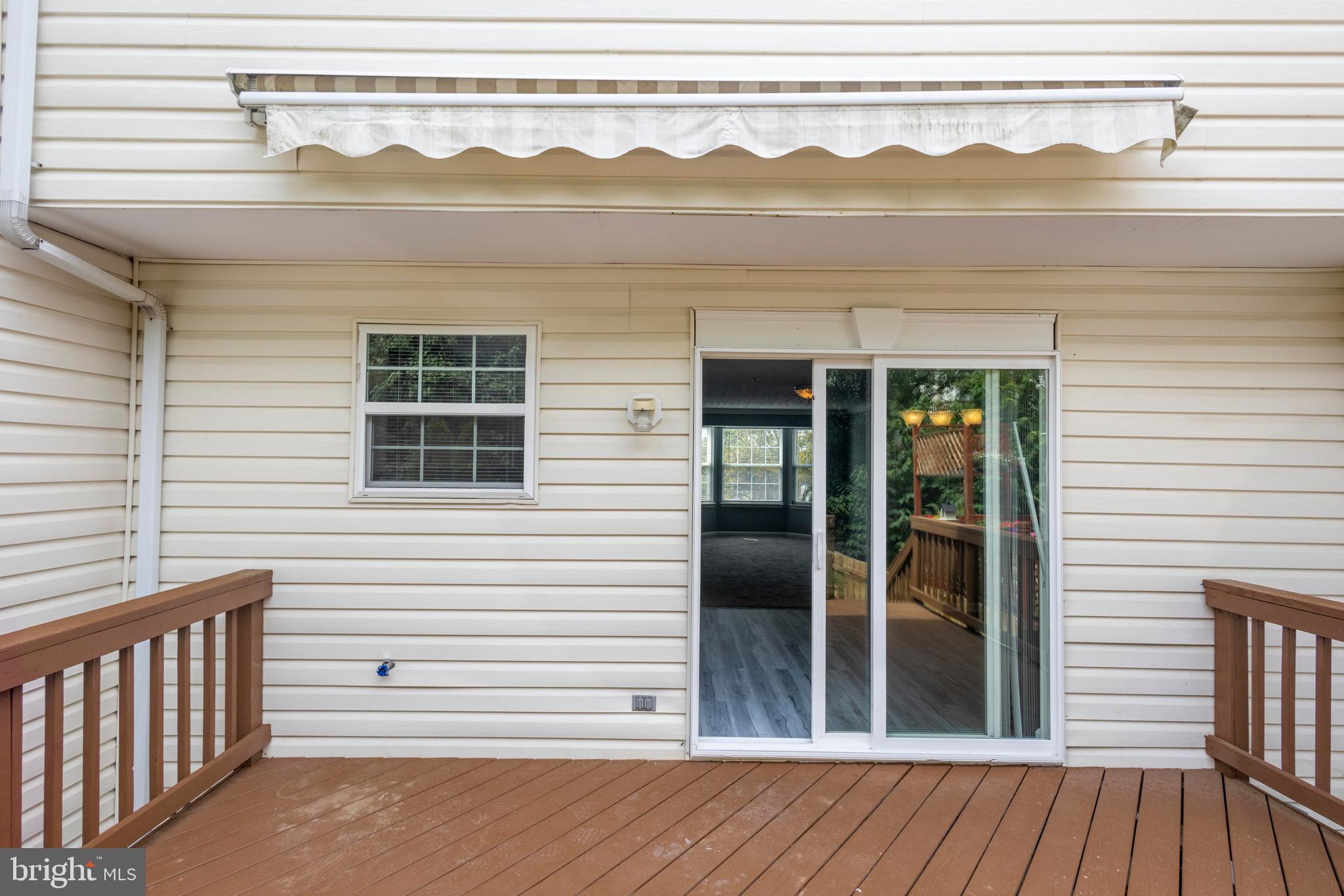 CONSTANT FRIENDSHIP - Residential Lease