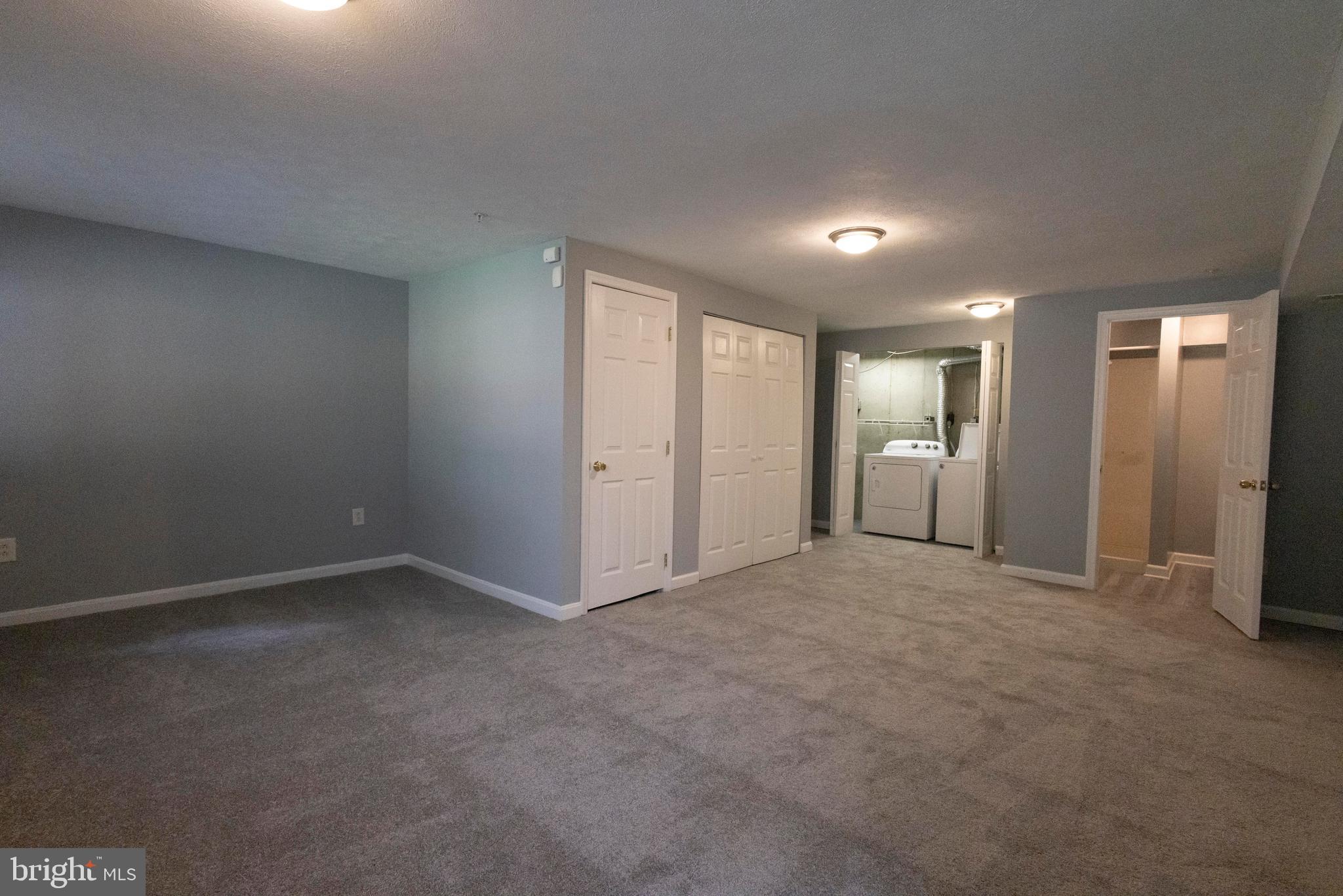 CONSTANT FRIENDSHIP - Residential Lease