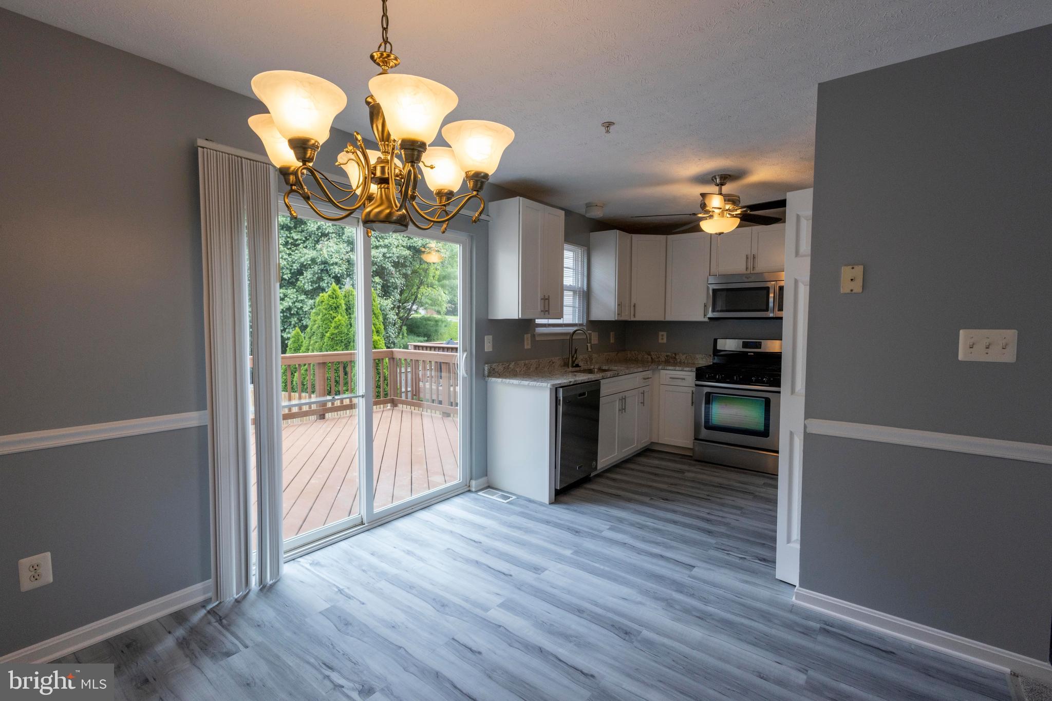 CONSTANT FRIENDSHIP - Residential Lease