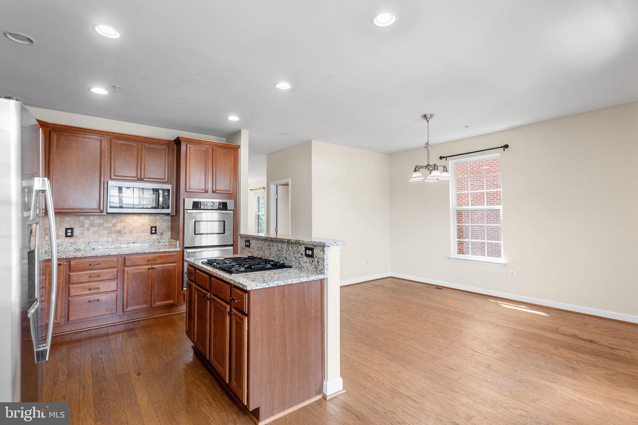 SUMMERFIELD AT MORGAN ST - Residential