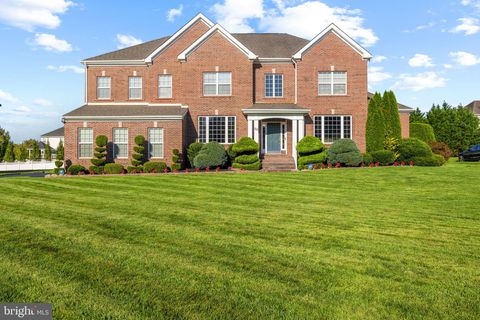 50 CURTMANTLE ROAD MICKLETON NJ 08056