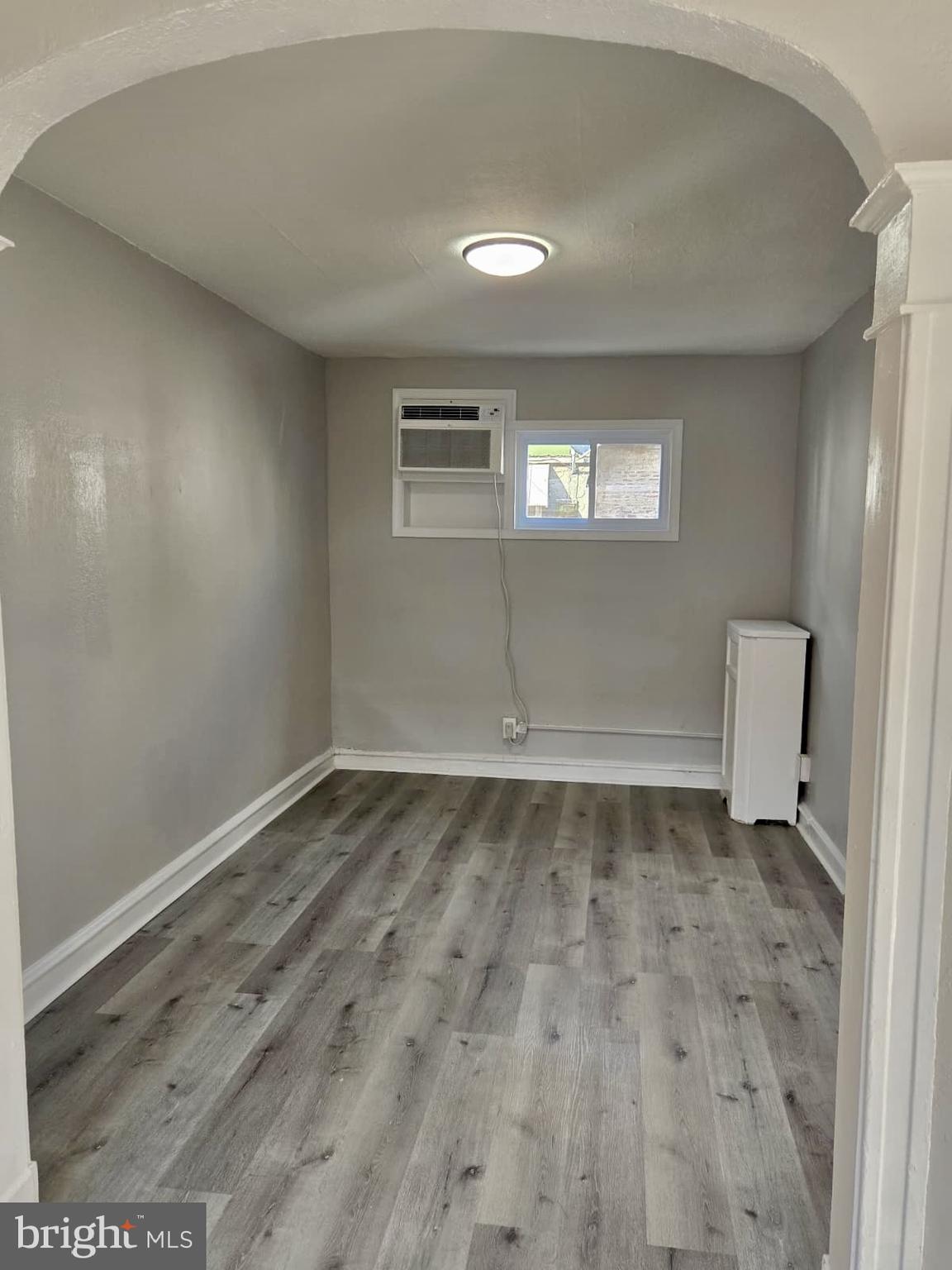 HOLMESBURG - Residential Lease