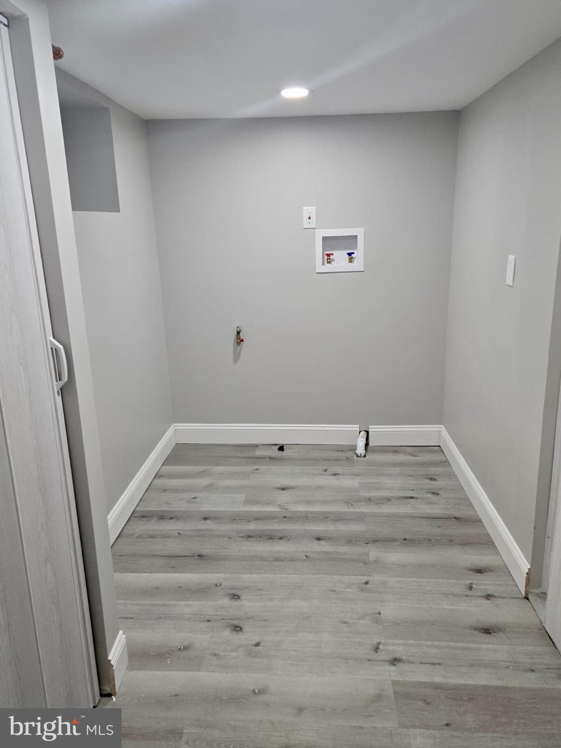 HOLMESBURG - Residential Lease