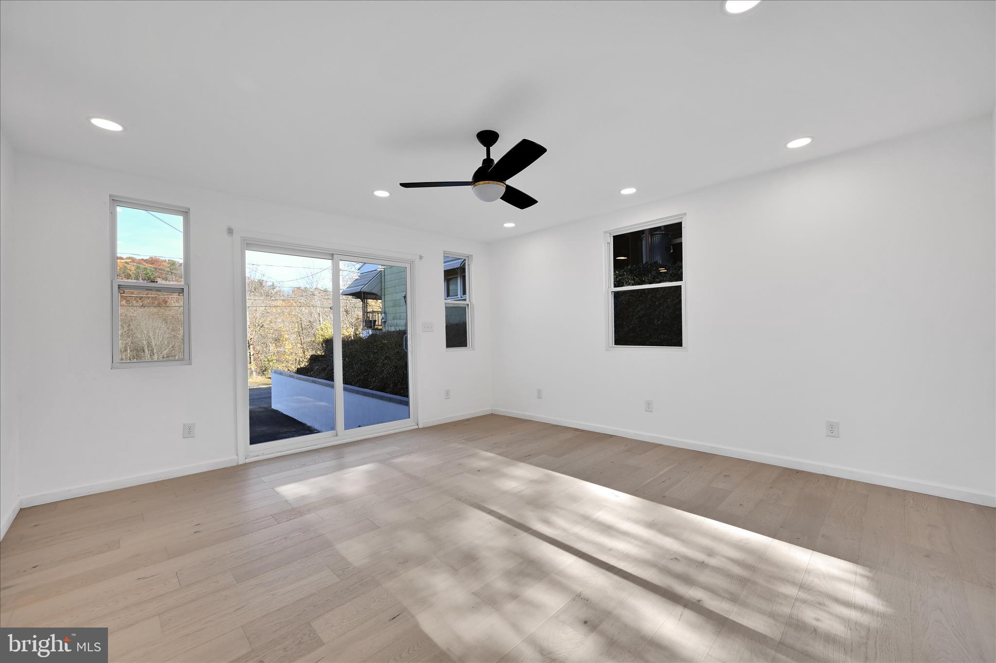 PALO ALTO - Residential