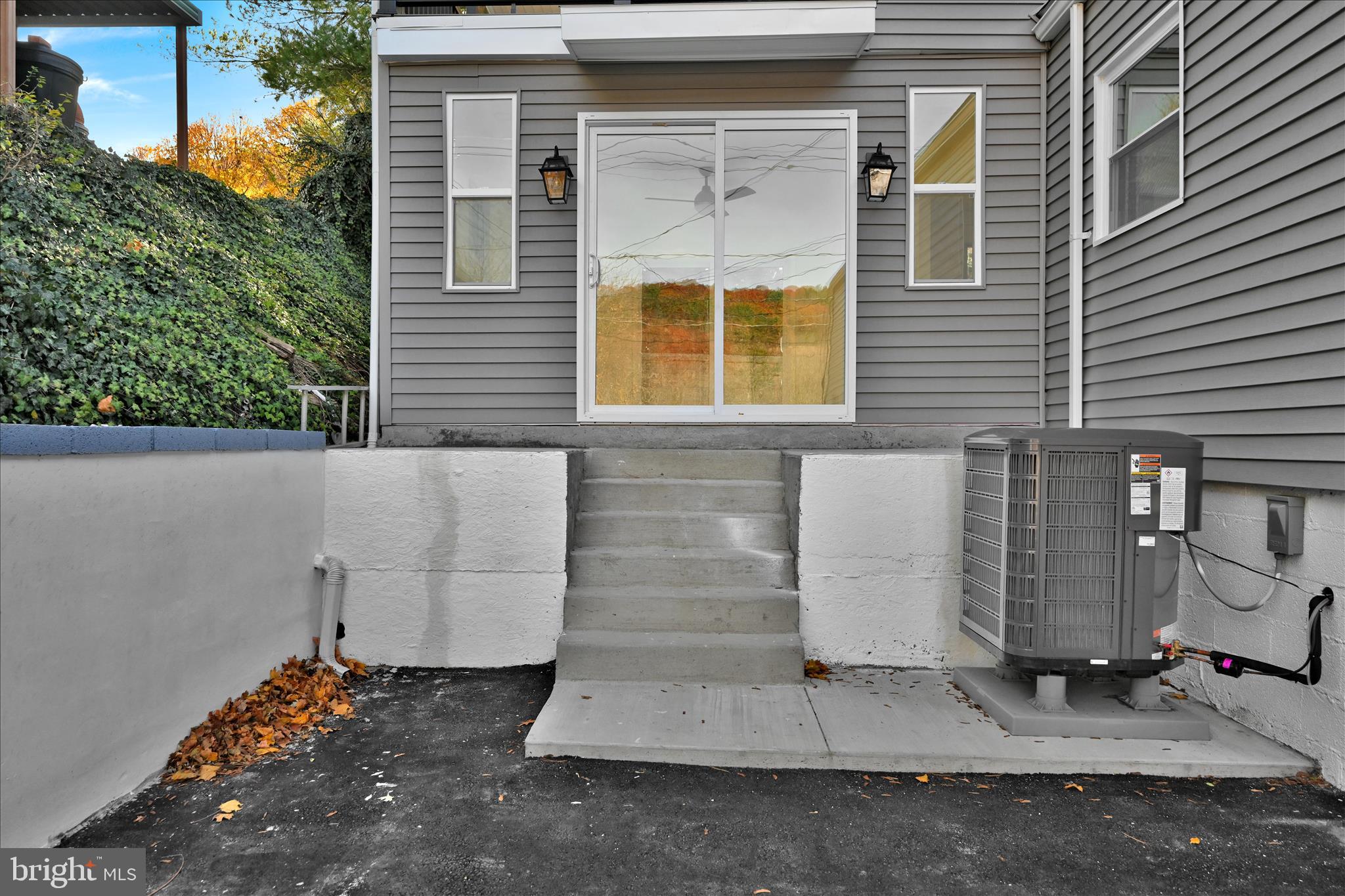 PALO ALTO - Residential