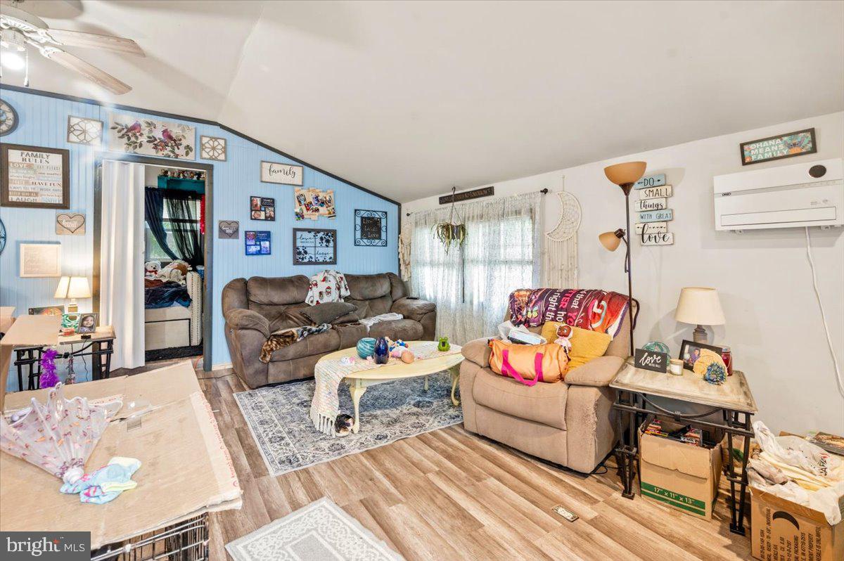 SHANNONDALE - Residential