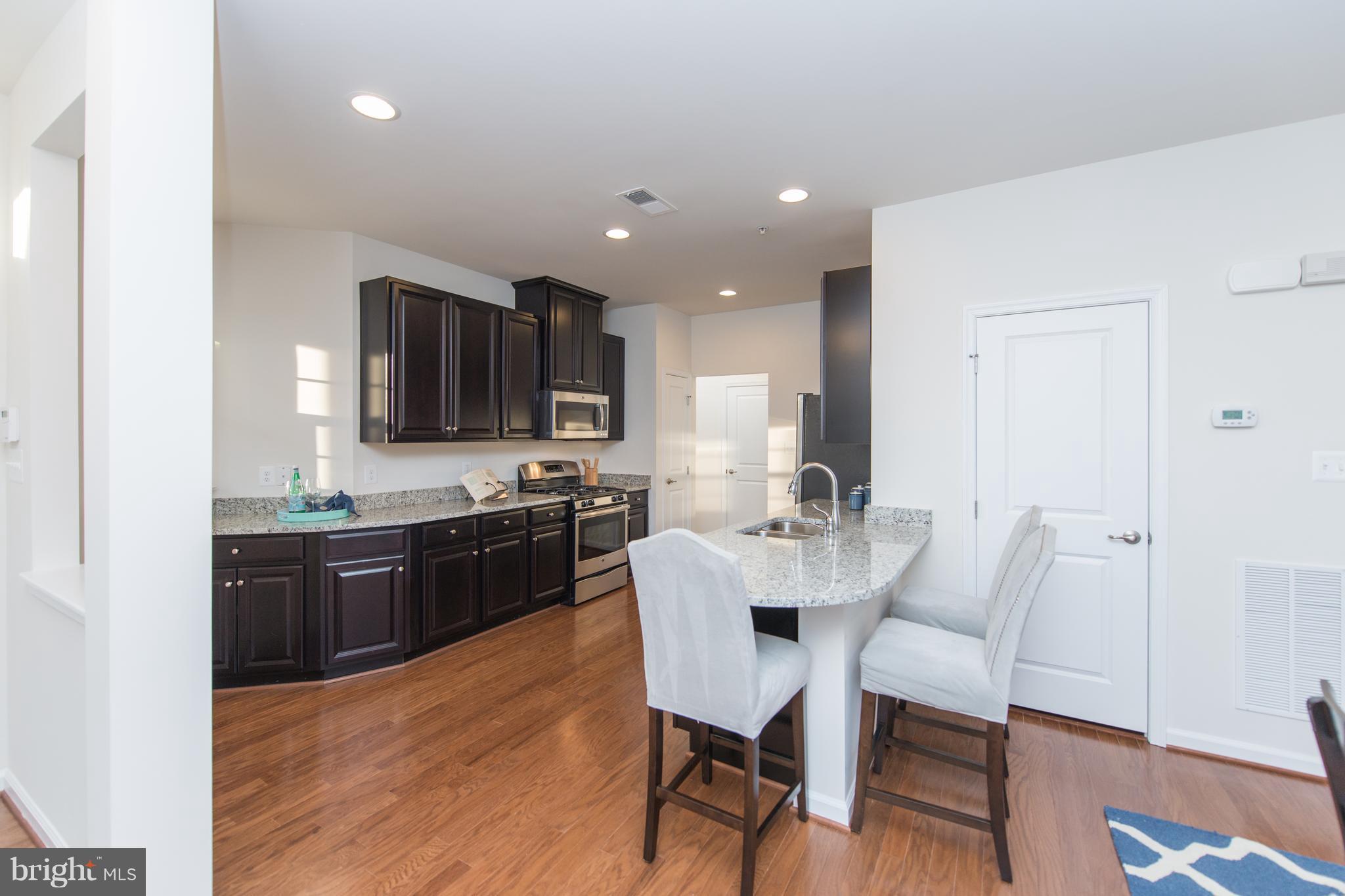 REGENTS GLEN VILLAS - Residential