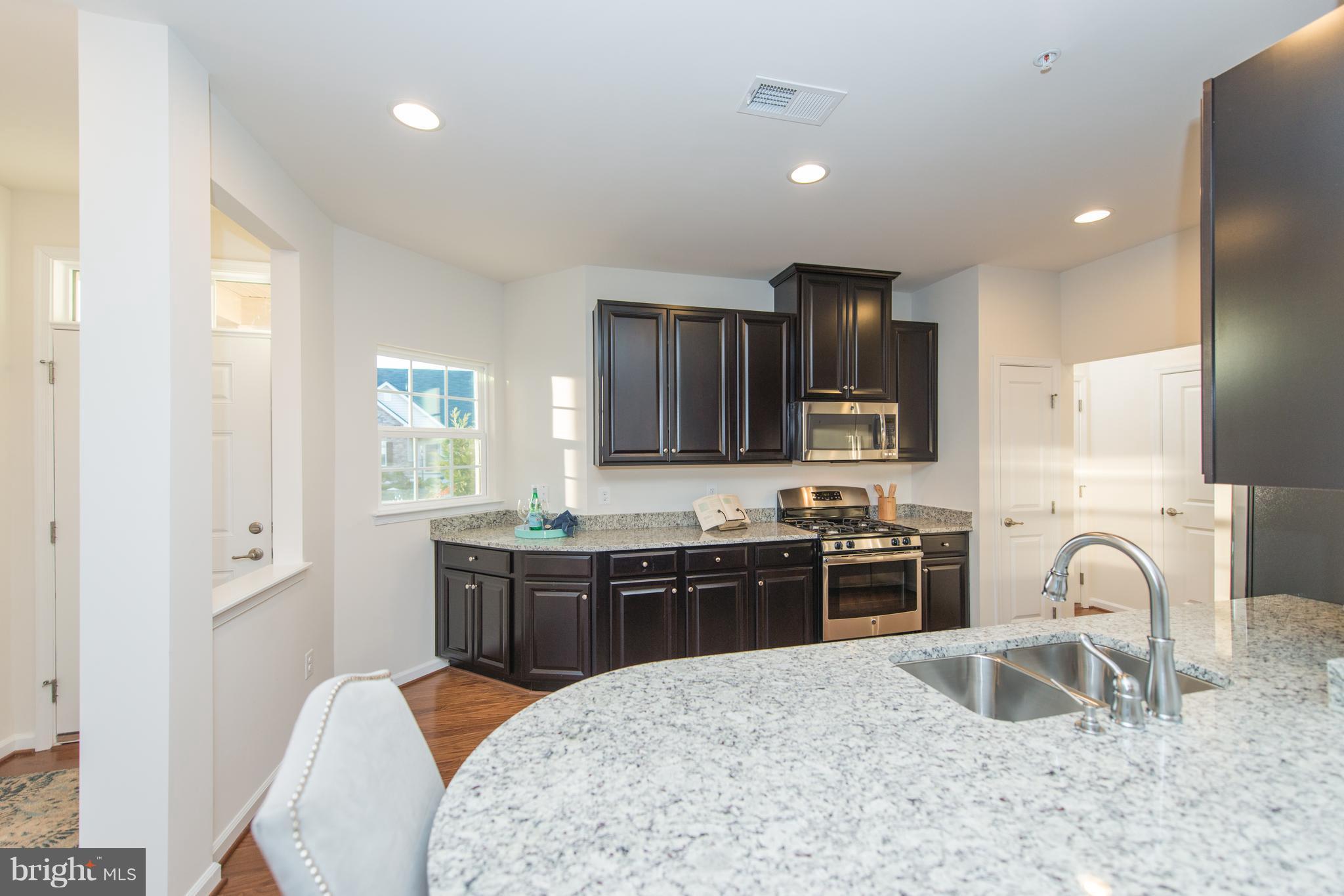 REGENTS GLEN VILLAS - Residential