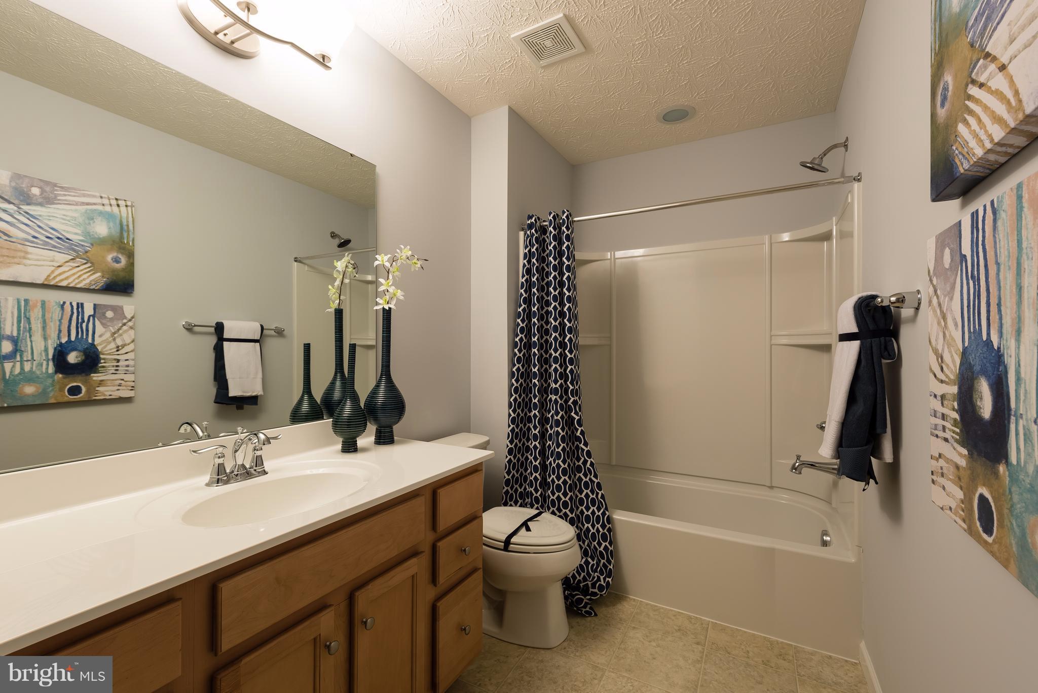 REGENTS GLEN VILLAS - Residential