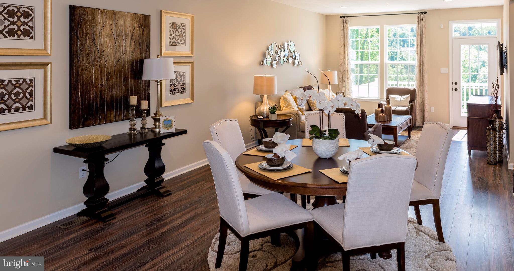 REGENTS GLEN VILLAS - Residential