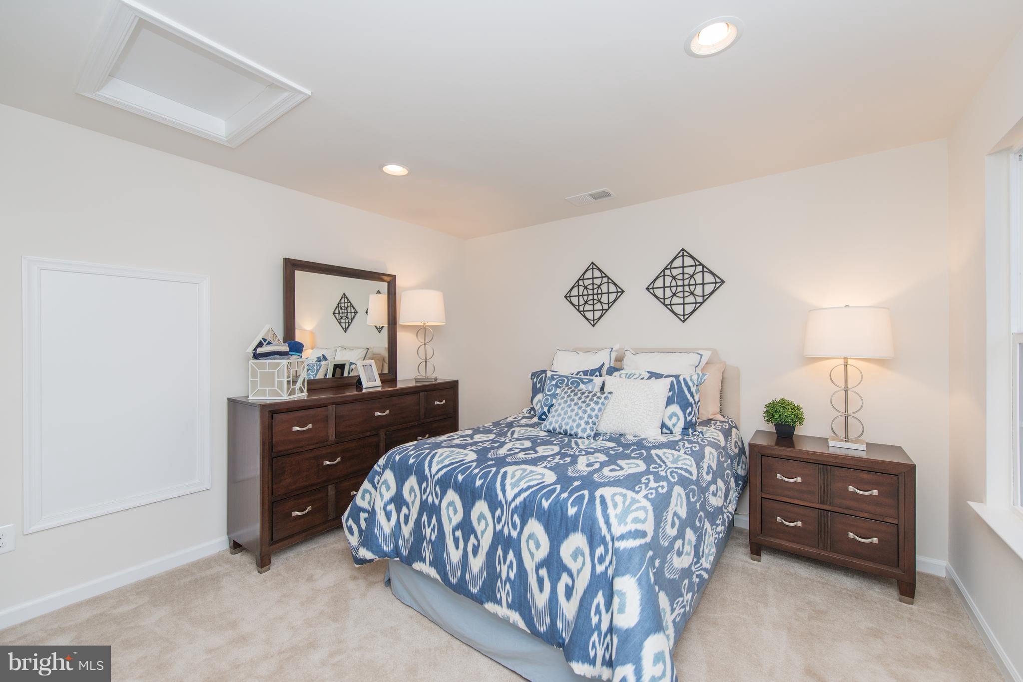 REGENTS GLEN VILLAS - Residential