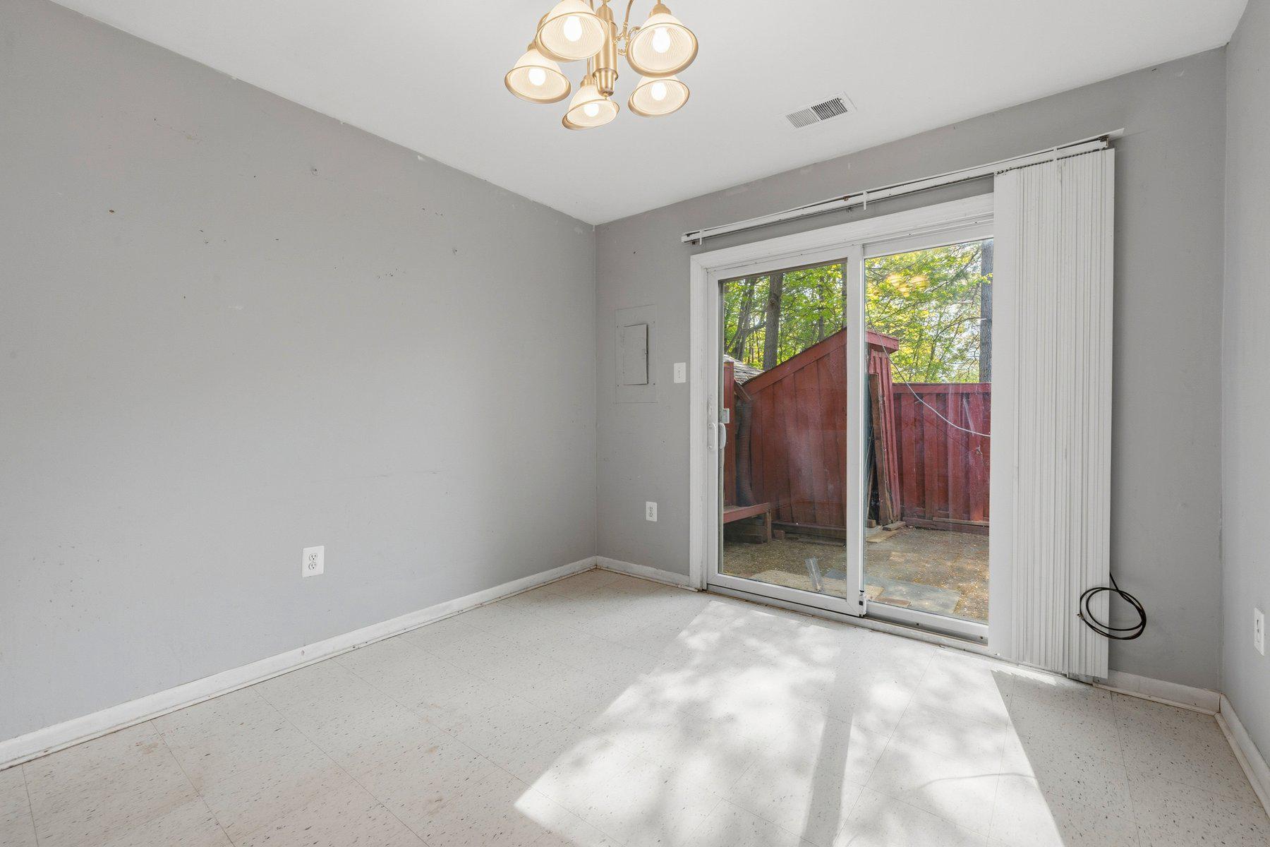 BURKE CENTRE - Residential