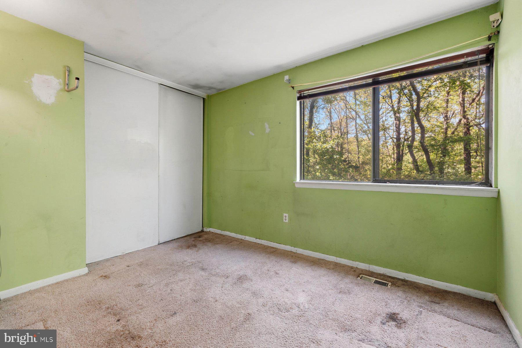 BURKE CENTRE - Residential