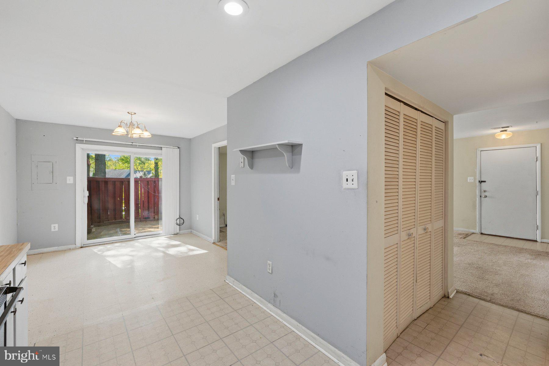 BURKE CENTRE - Residential