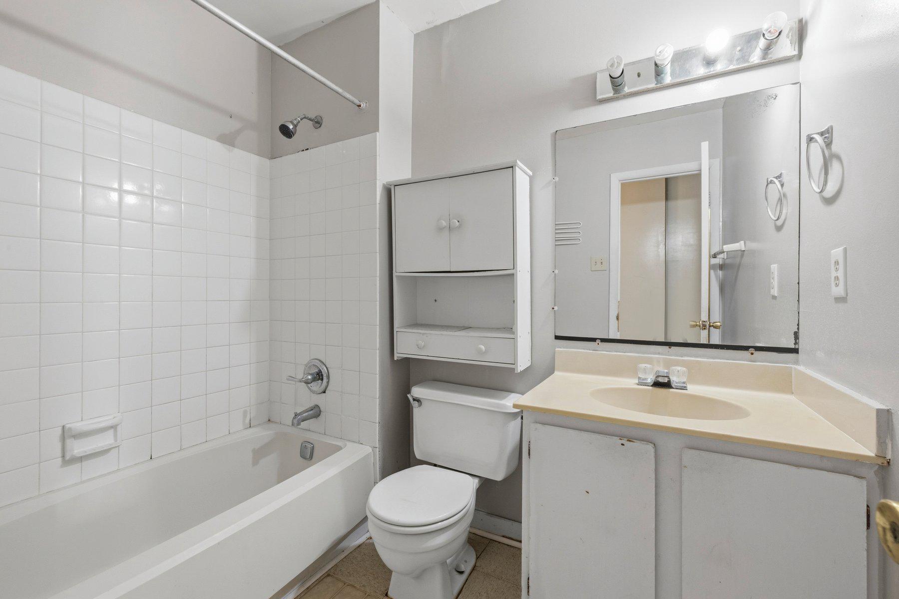 BURKE CENTRE - Residential