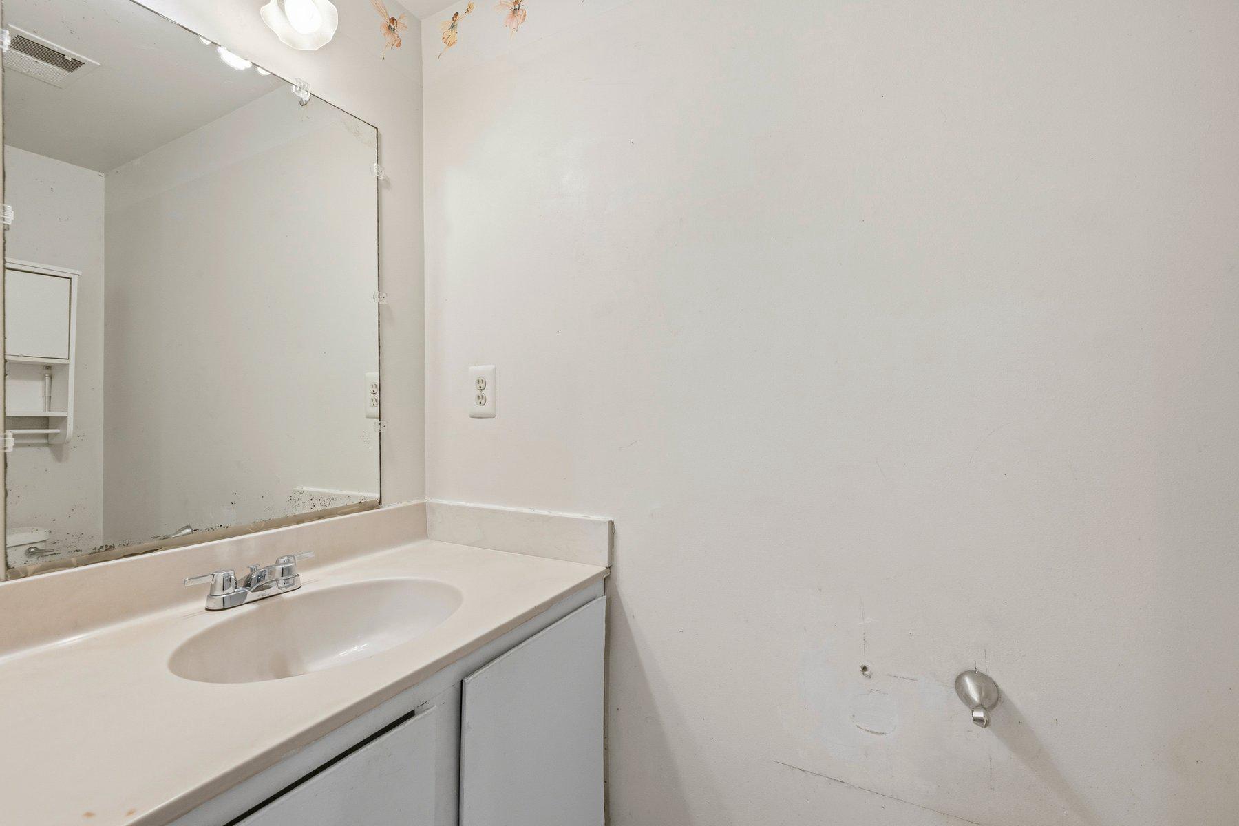 BURKE CENTRE - Residential