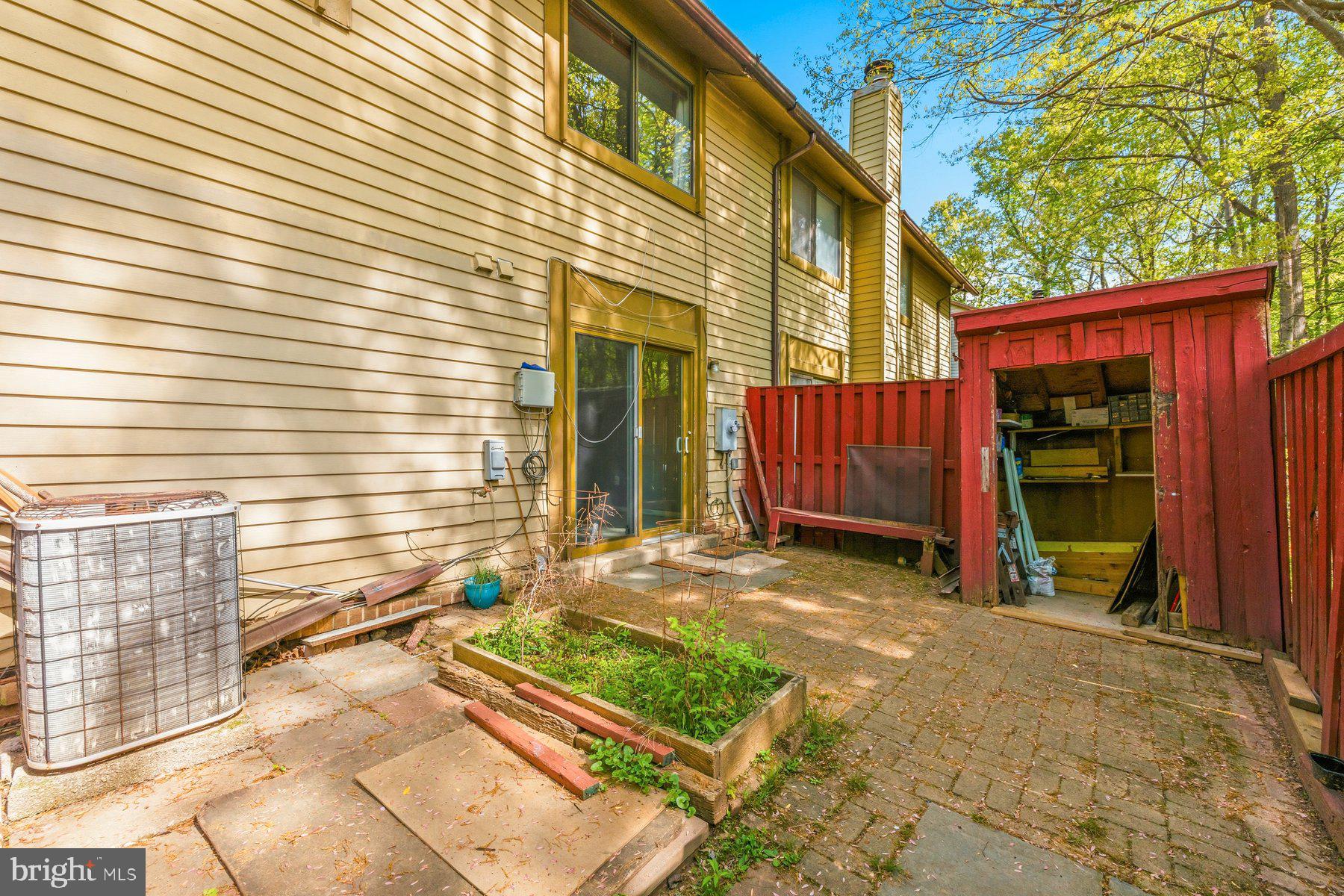 BURKE CENTRE - Residential