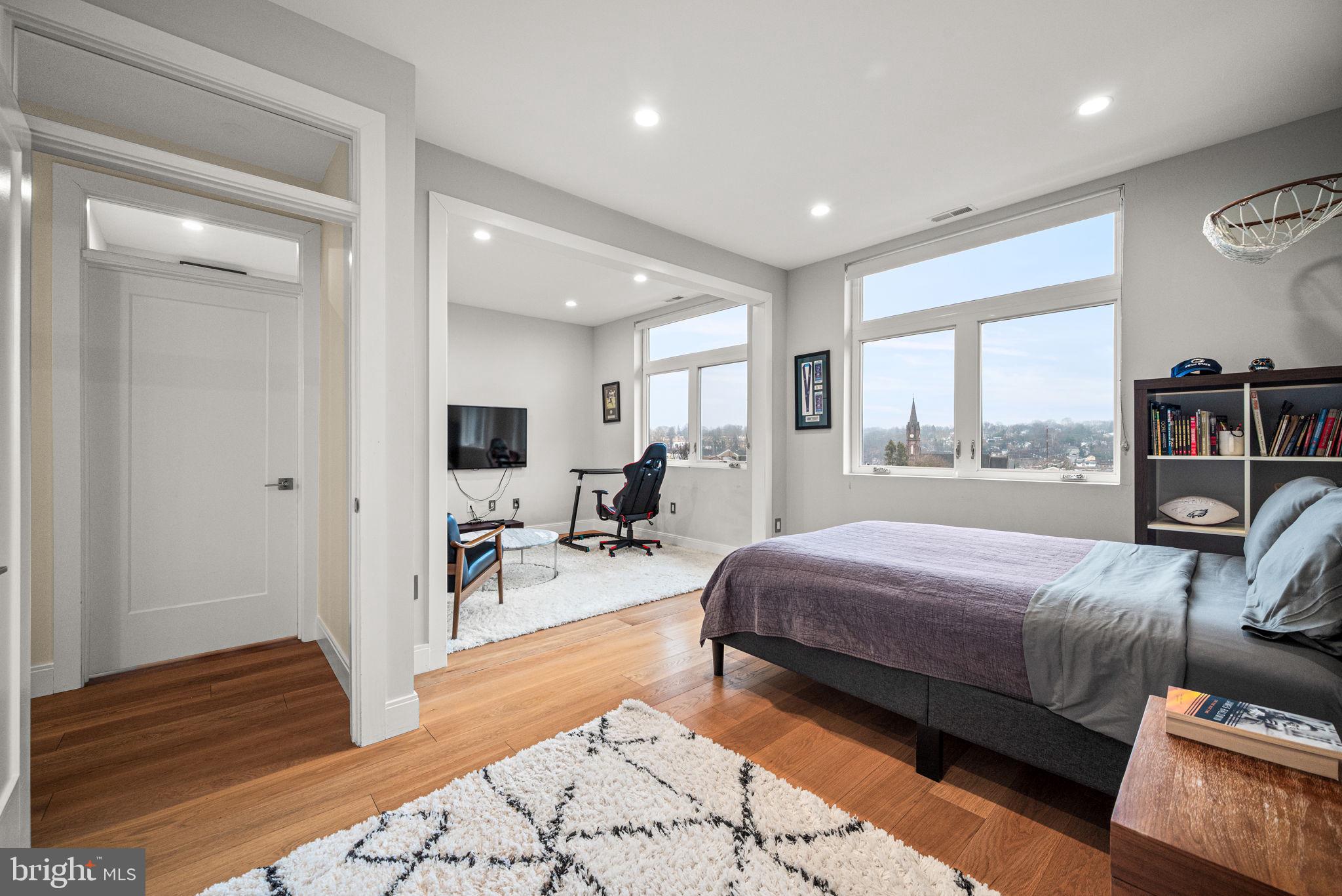 MANAYUNK - Residential