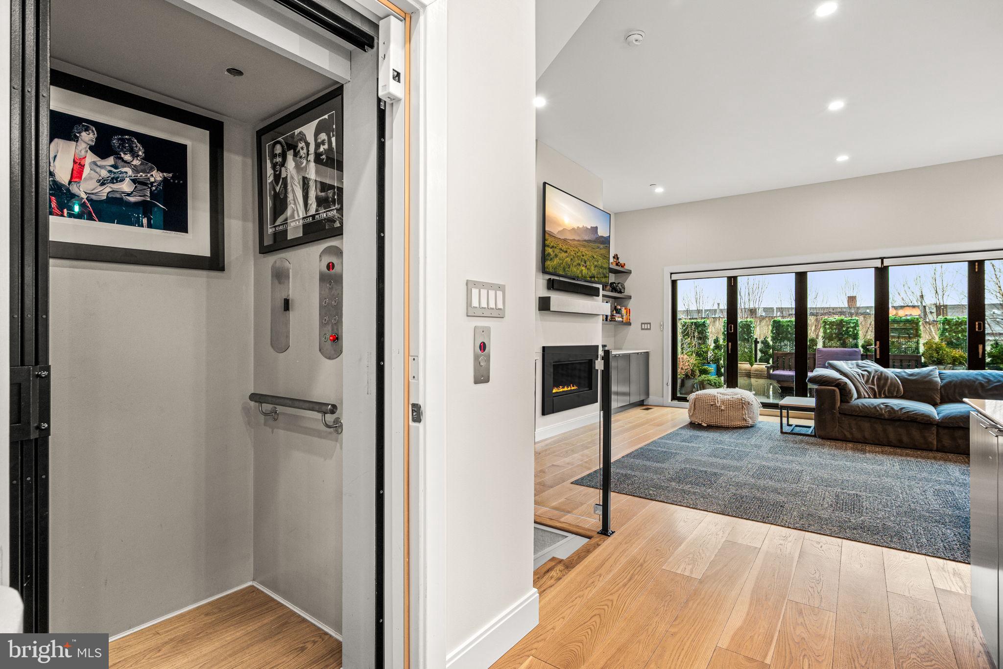 MANAYUNK - Residential