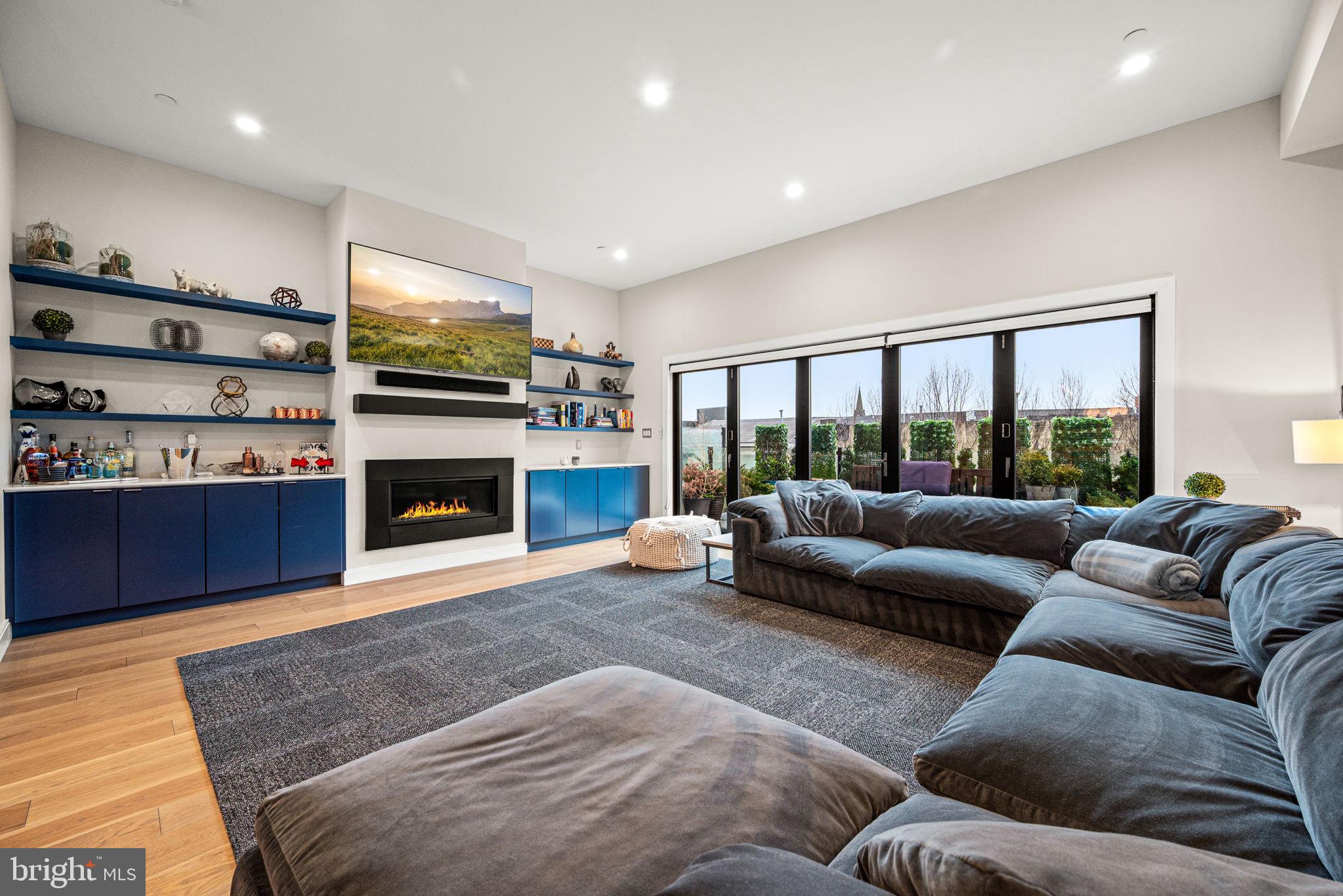 MANAYUNK - Residential