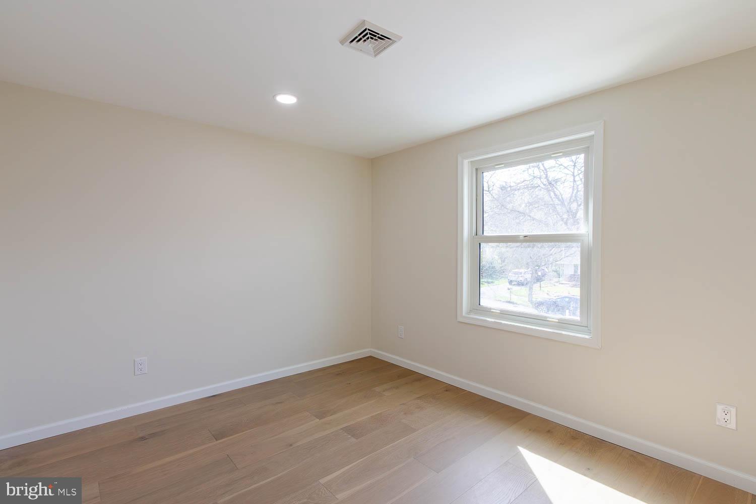 PLEASANT HILLS - Residential