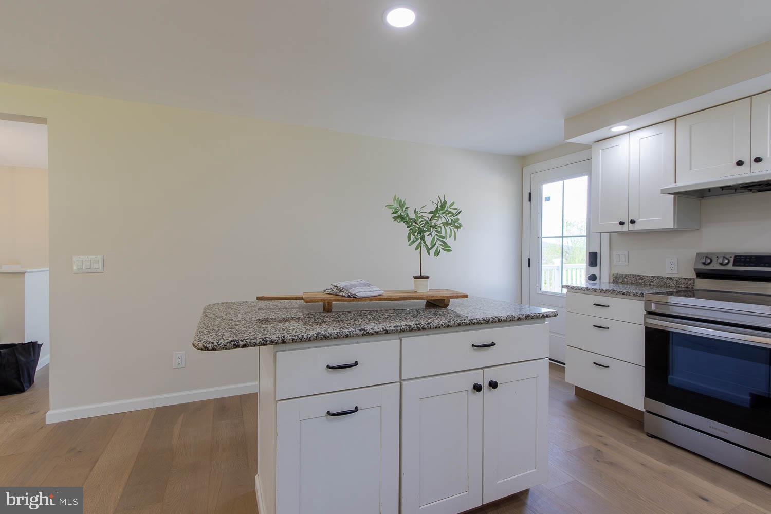 PLEASANT HILLS - Residential