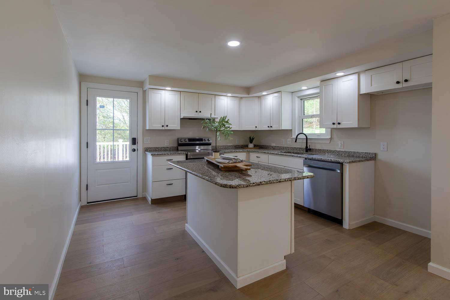 PLEASANT HILLS - Residential