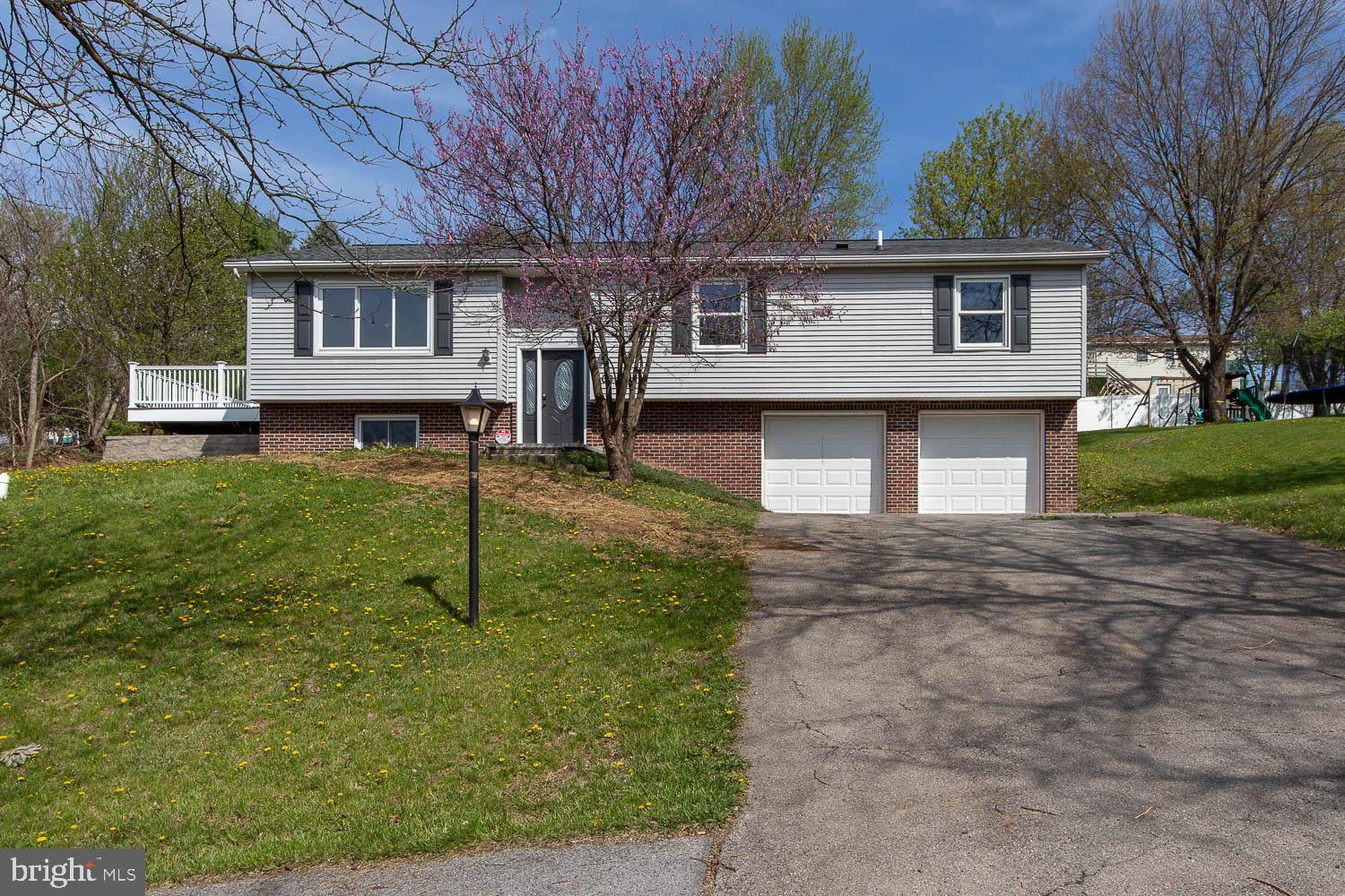 PLEASANT HILLS - Residential