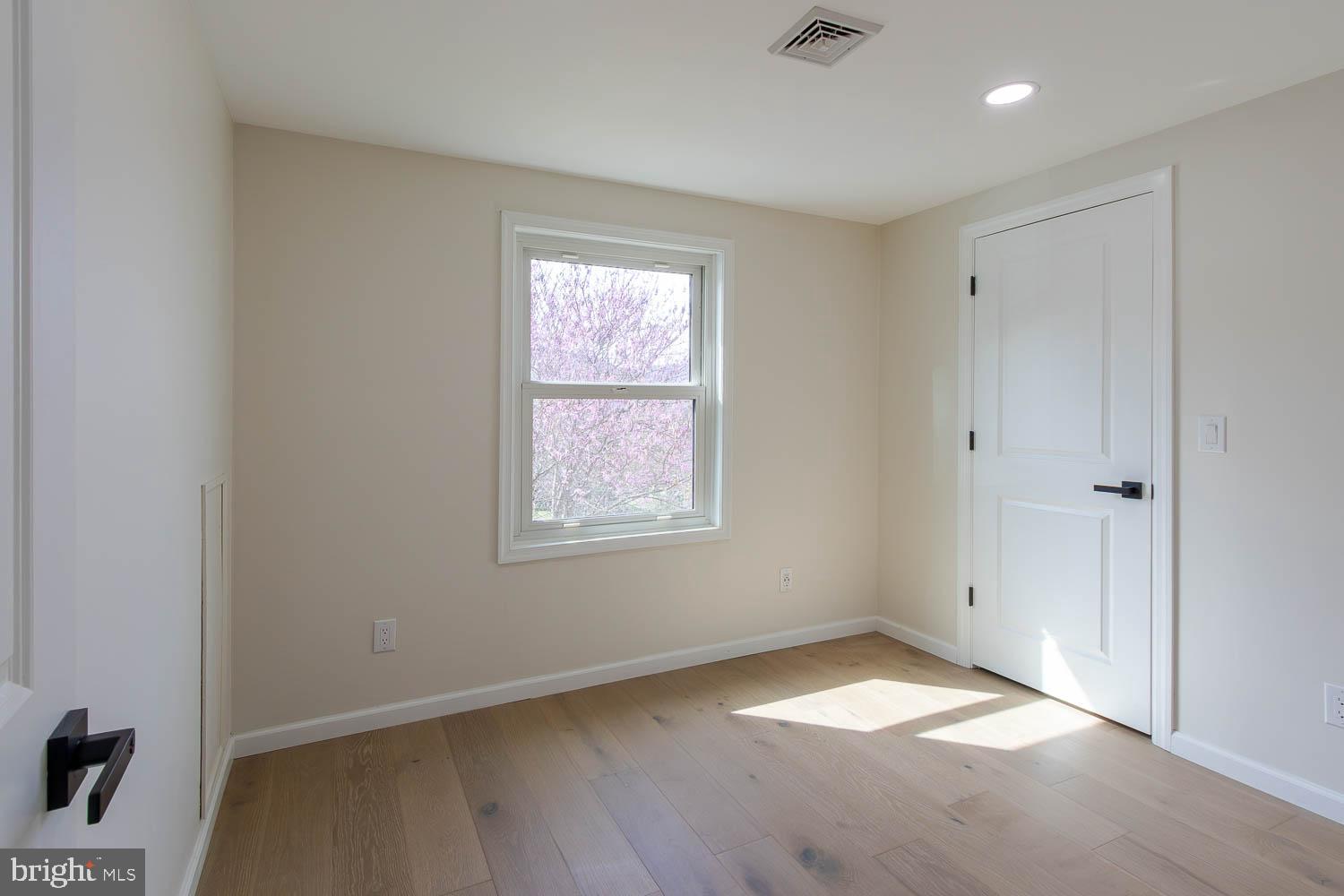 PLEASANT HILLS - Residential