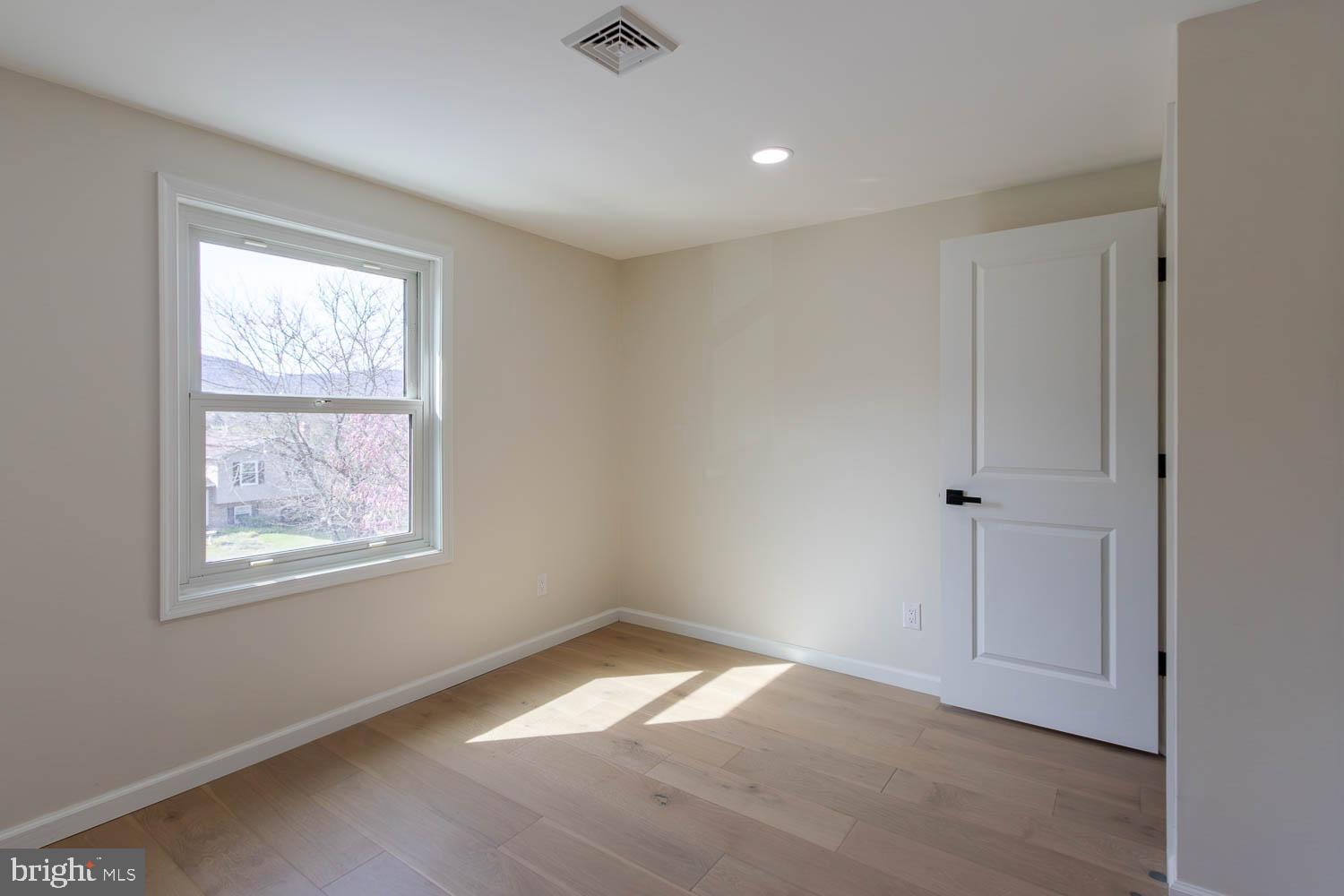 PLEASANT HILLS - Residential