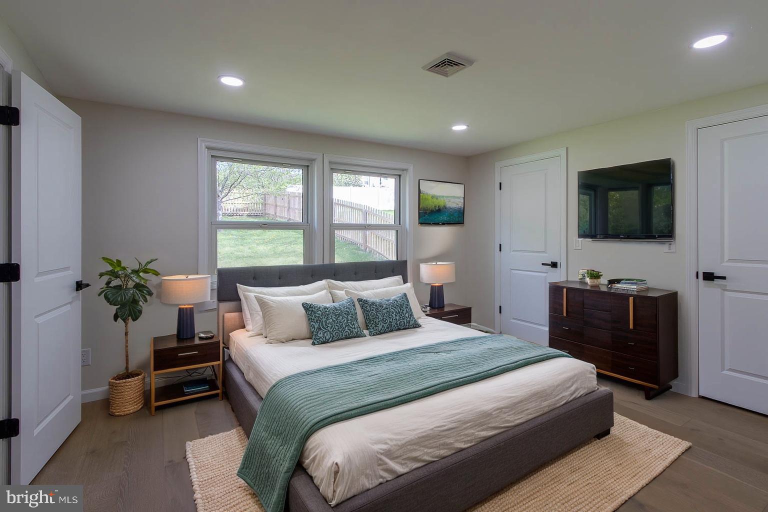 PLEASANT HILLS - Residential