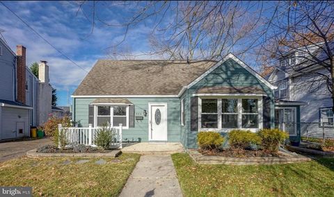 553 MAPLE AVENUE AUDUBON NJ 08106