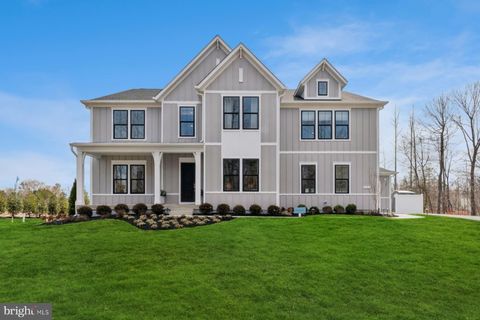 12100 GORE MEADOW DRIVE NOKESVILLE VA 20181