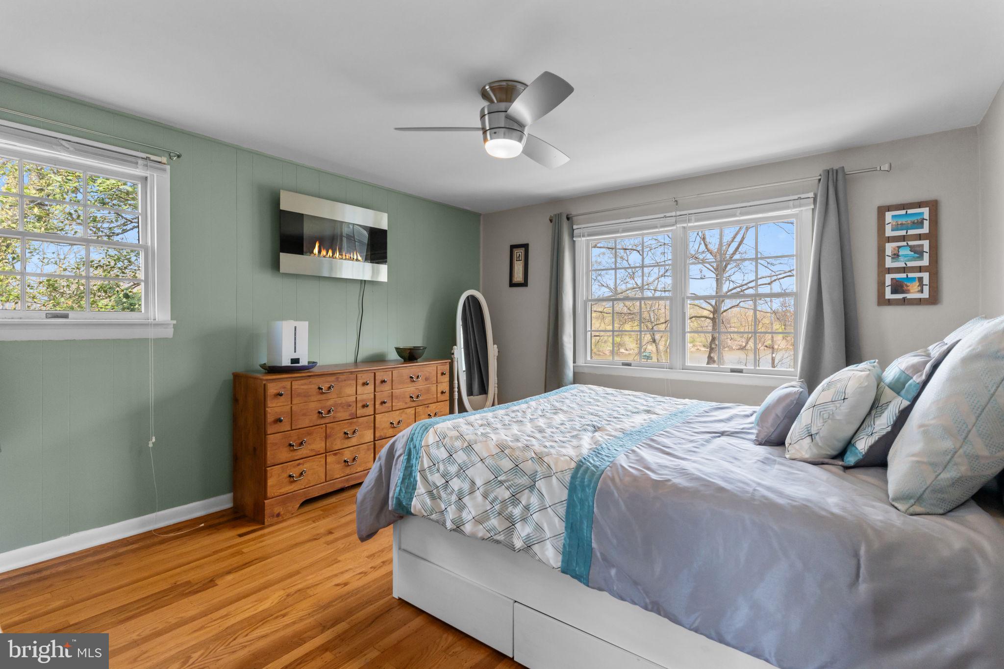 PENN VALLEY MANOR - Residential