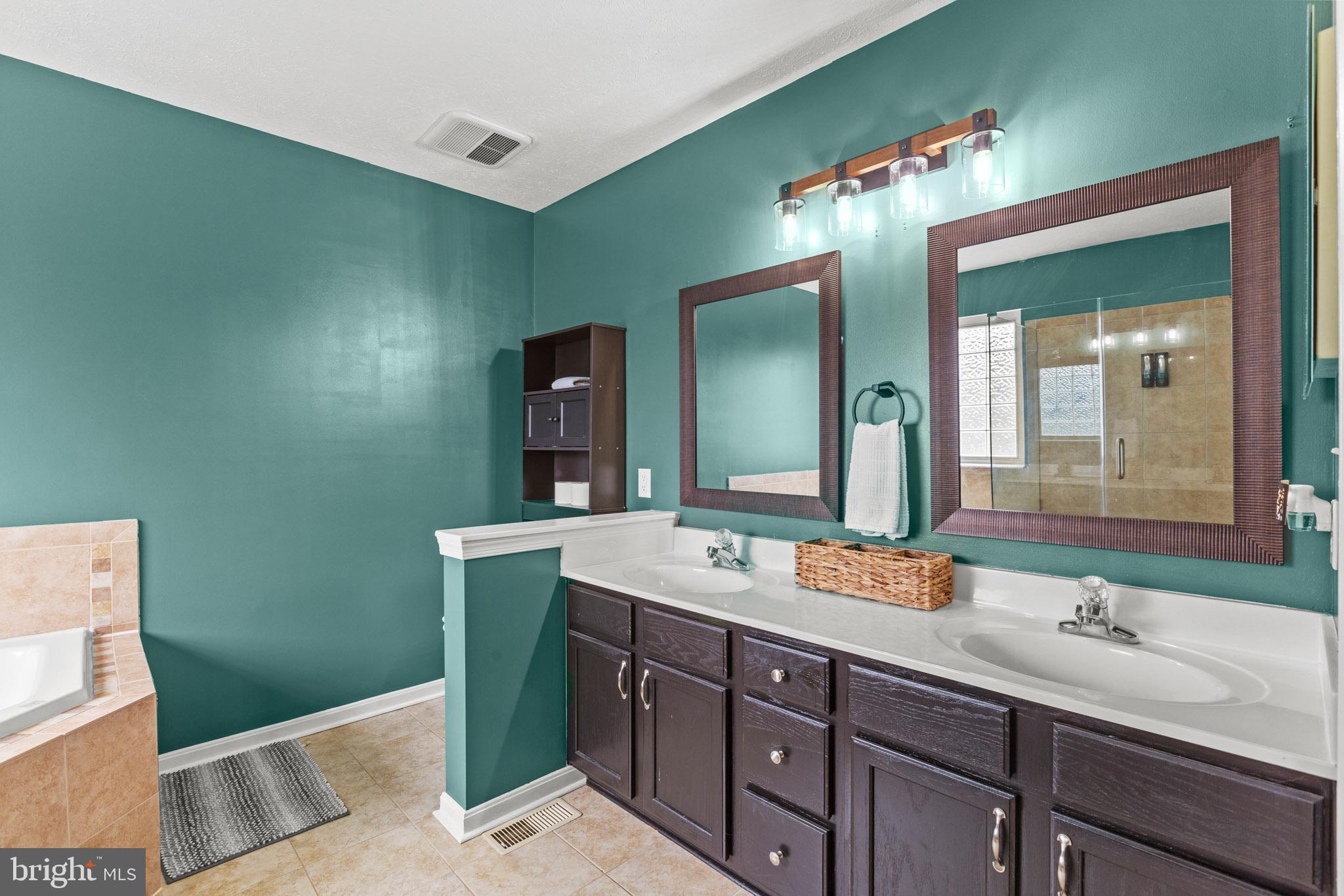 BAY RIDGE ESTATES - Residential