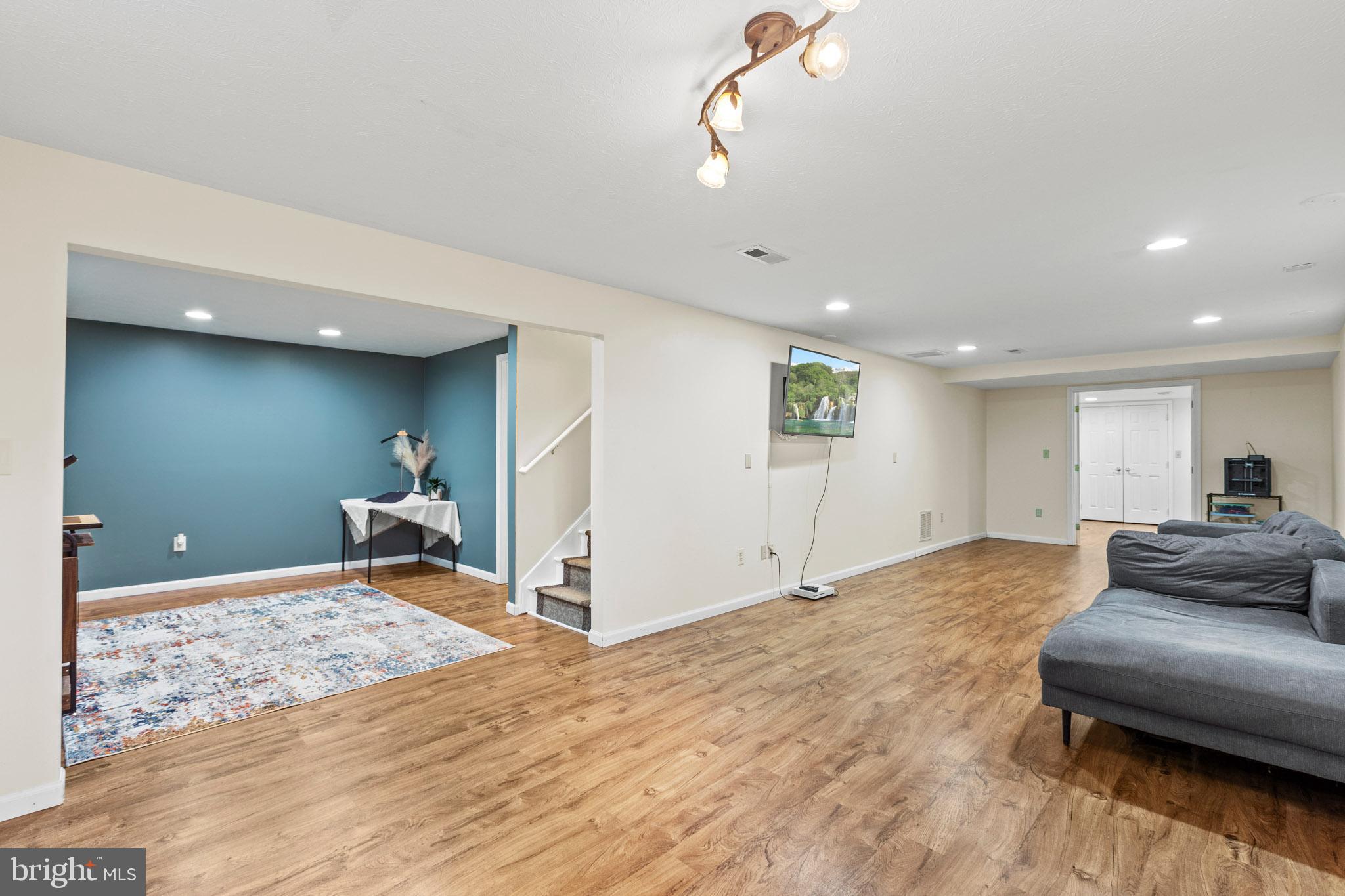 BAY RIDGE ESTATES - Residential